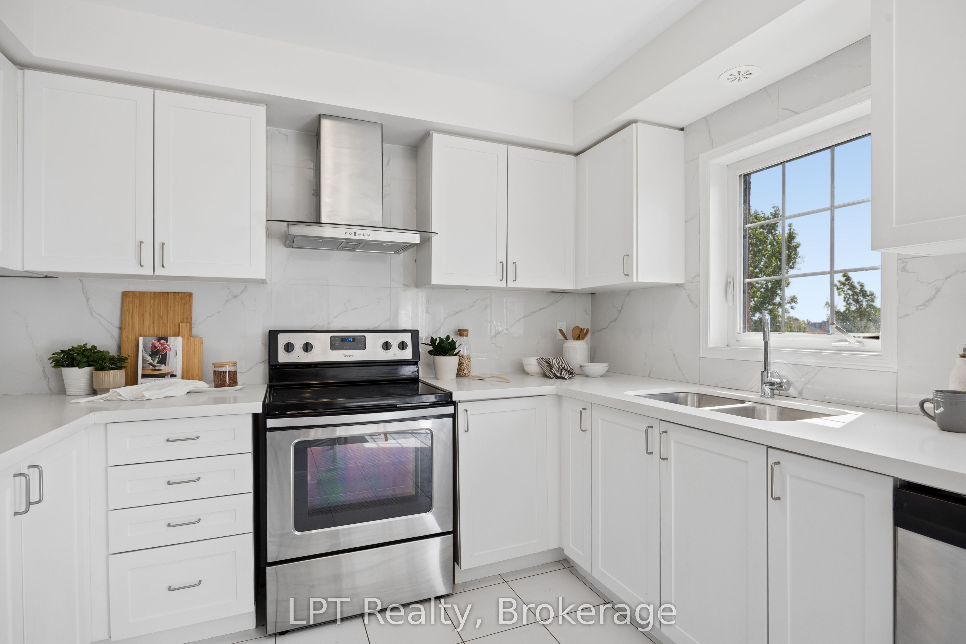 2488 Bromus Path Property Photo 16