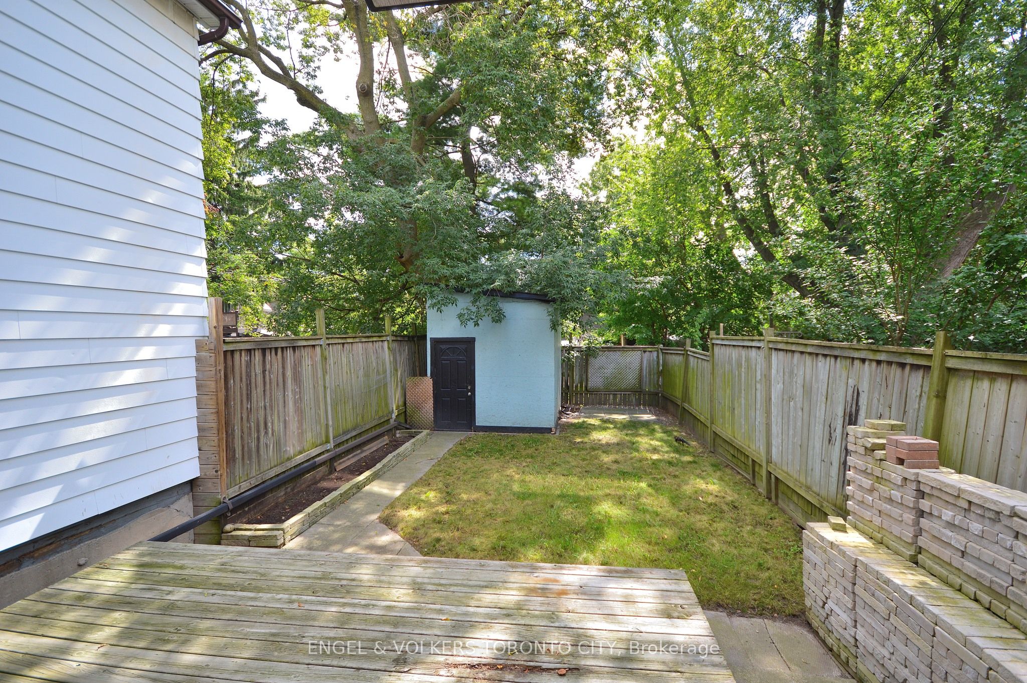 1801 Dundas Street E Main Floor Property Photo 12