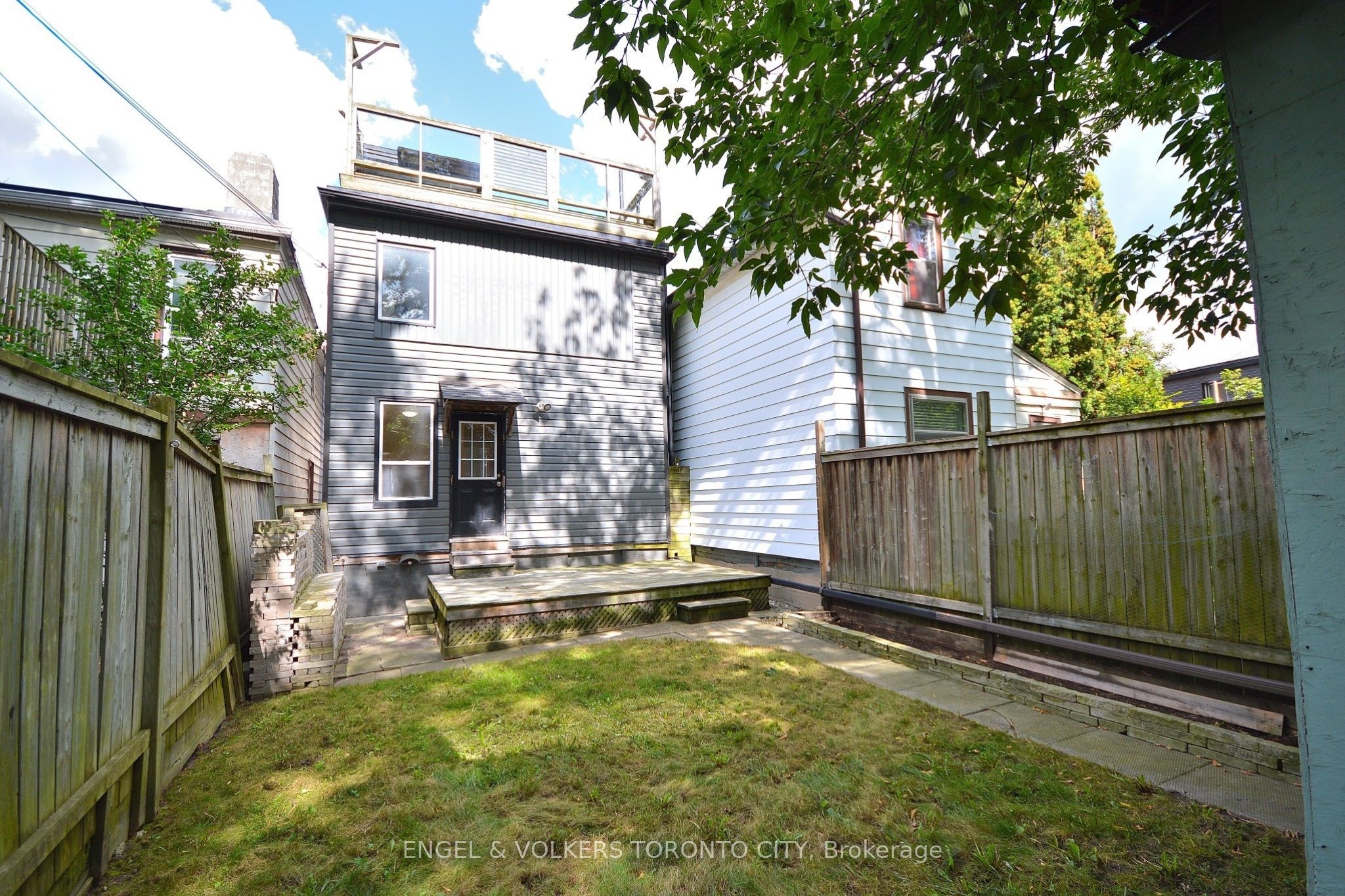 1801 Dundas Street E Main Floor Property Photo 14