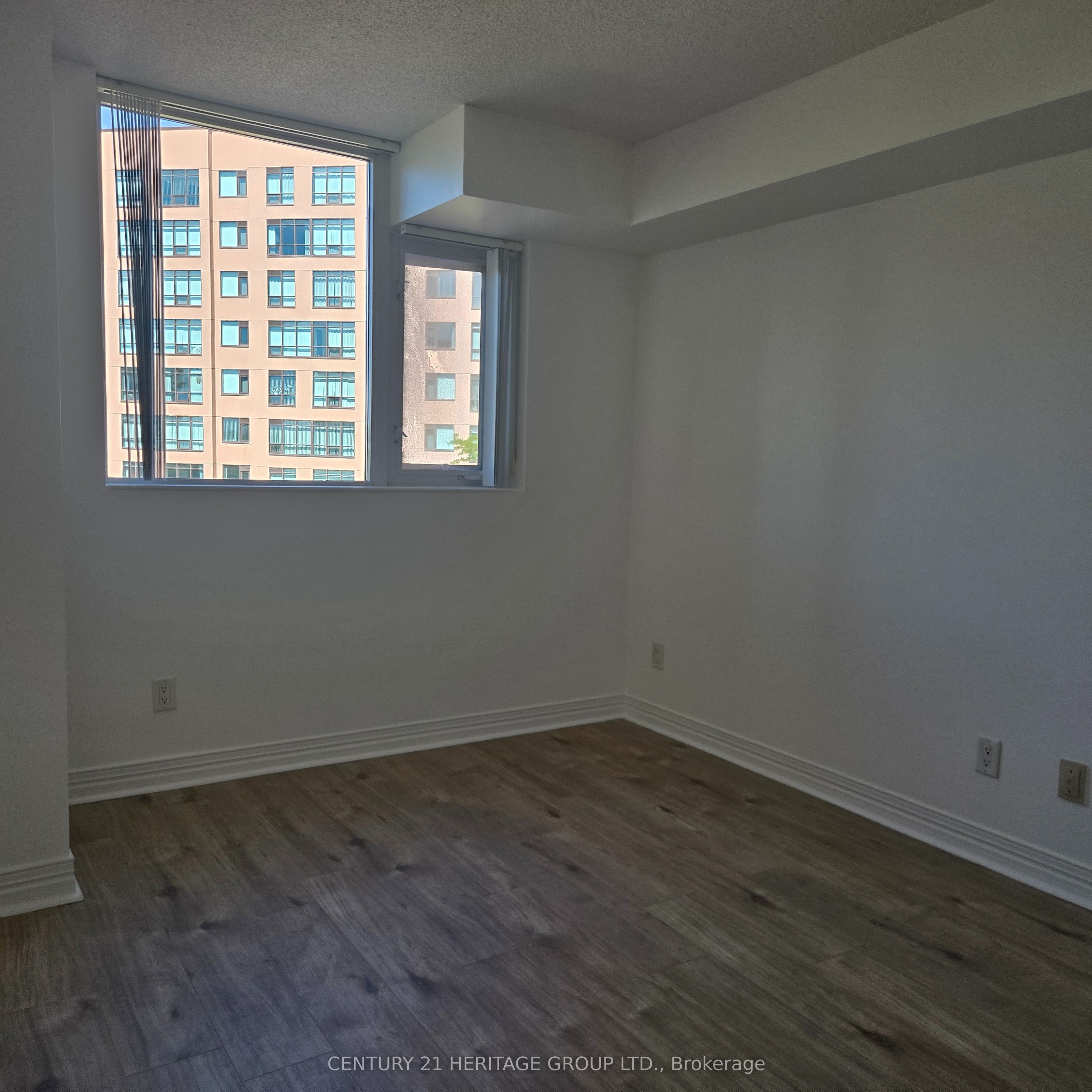 90 Scottfield Drive 319 Property Photo 11