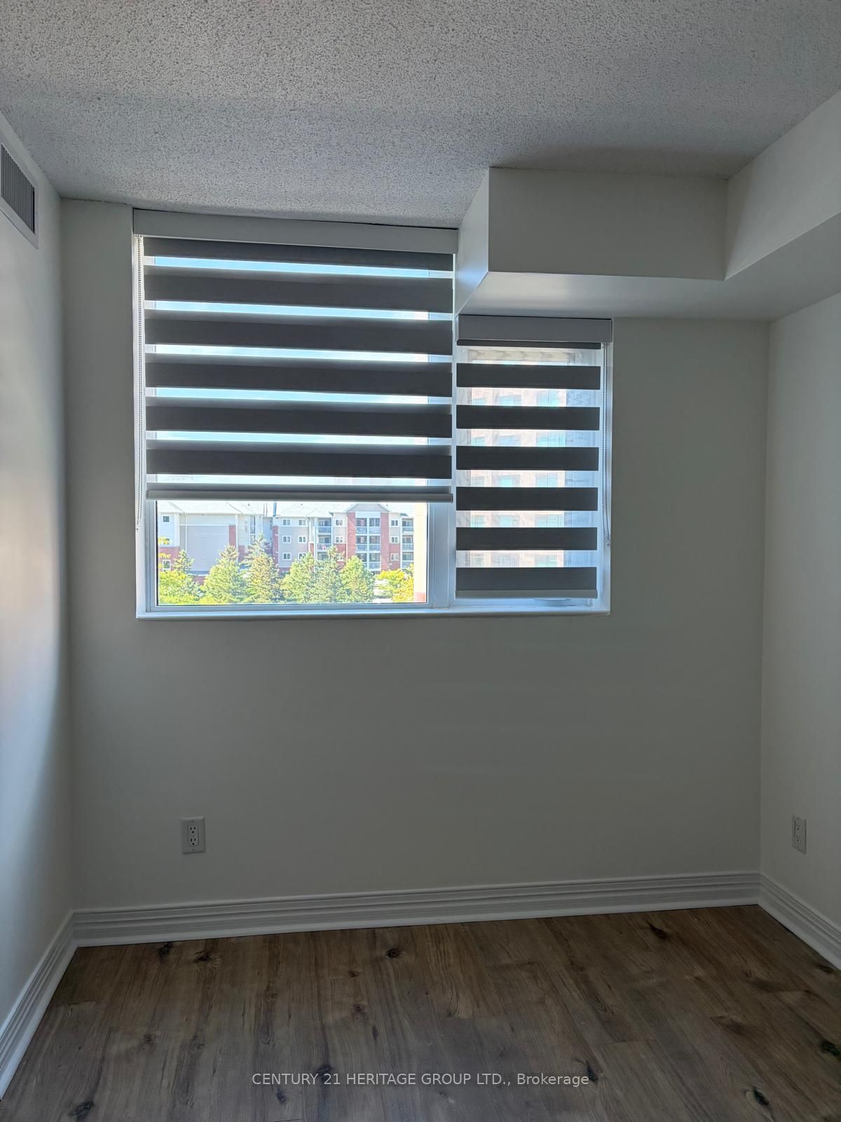 90 Scottfield Drive 319 Property Photo 12