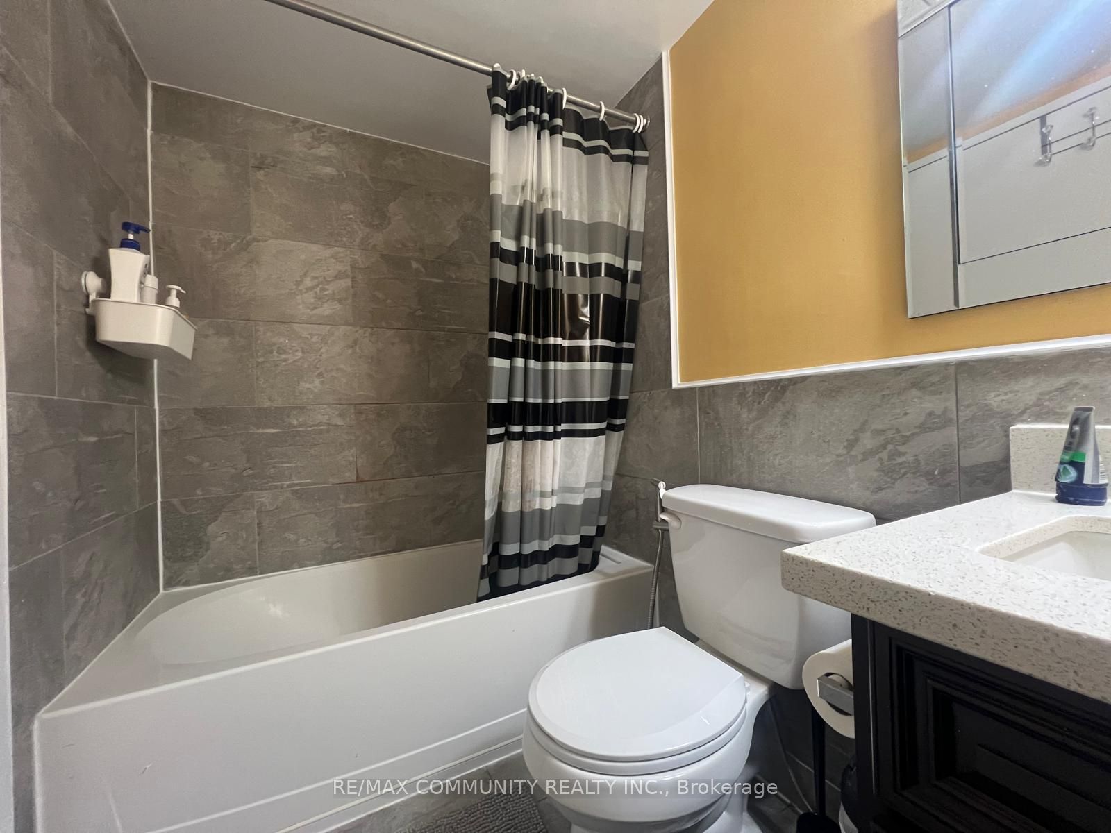 100 Wingarden Court 1008 Property Photo 16