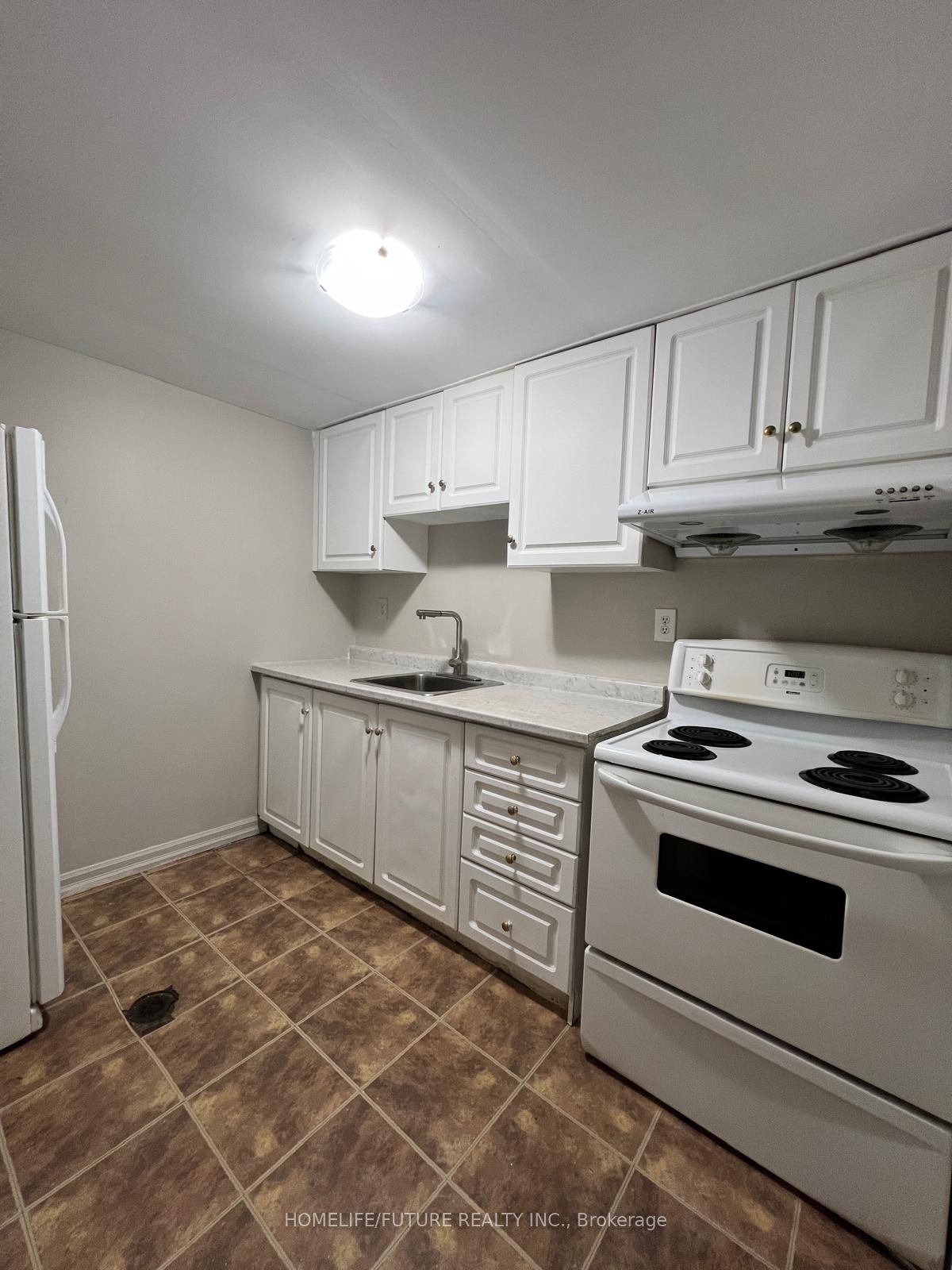 5 Watson Street Basement Property Photo 6