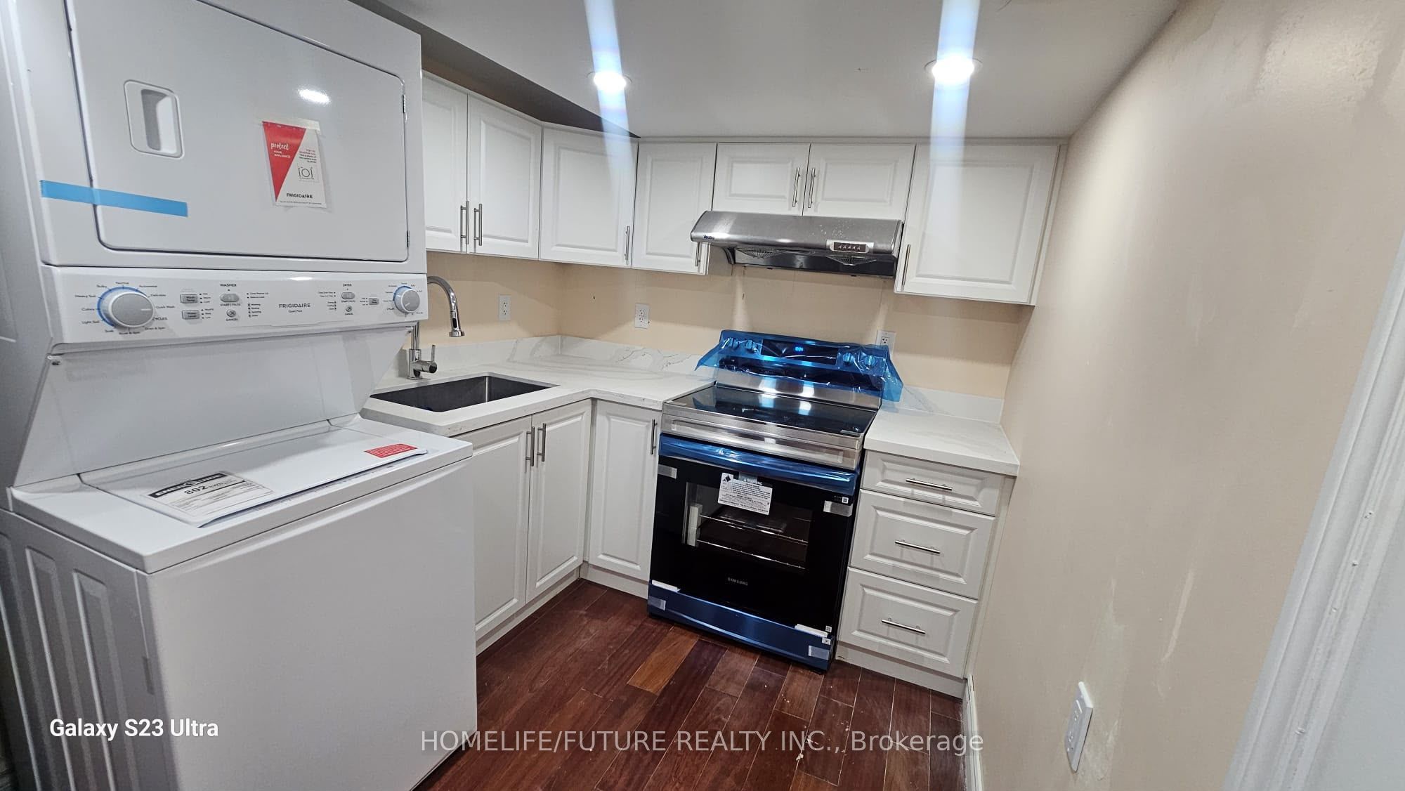 1296 Margate Drive Bsmt Property Photo 2