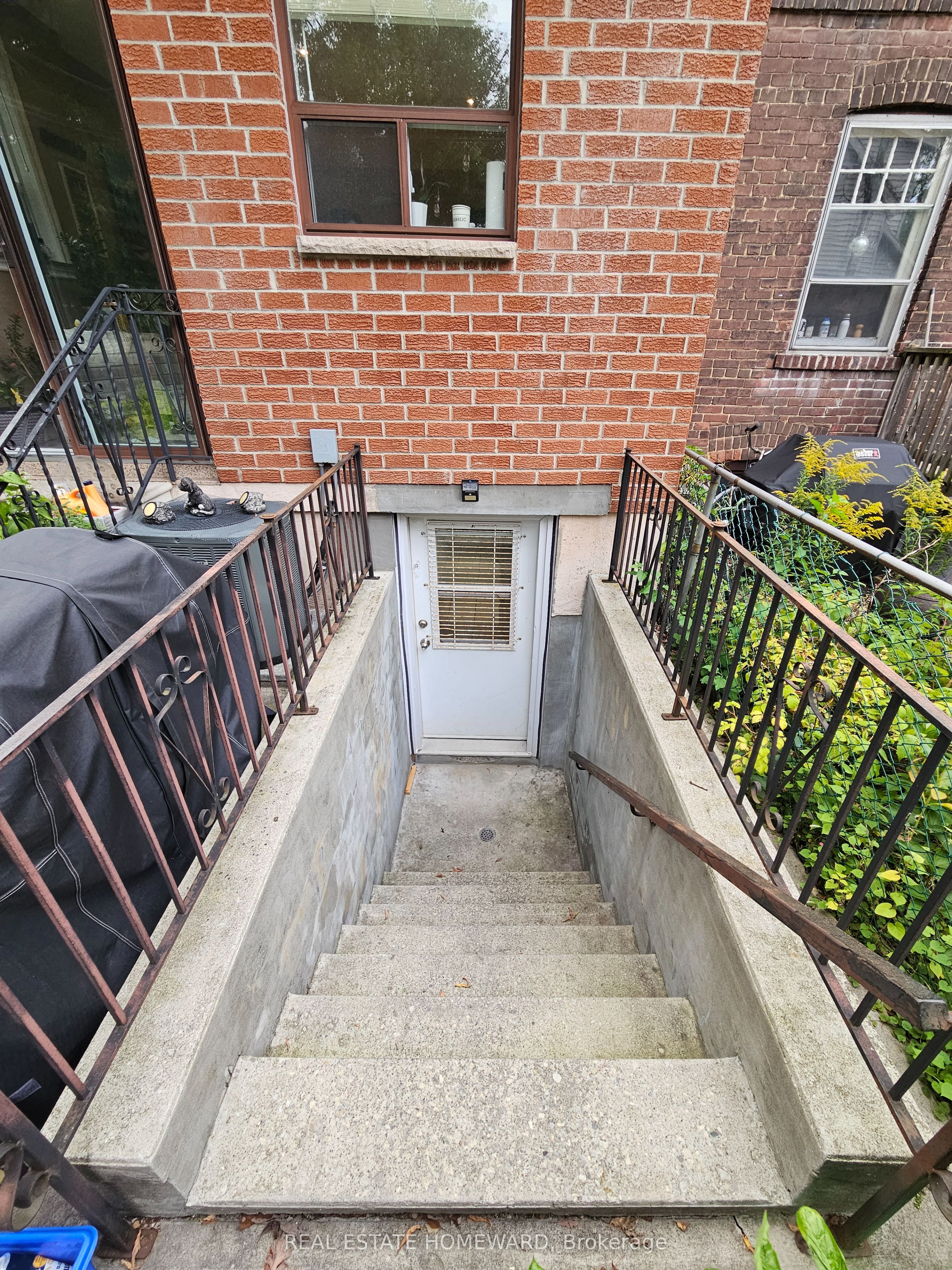 19 Keystone Avenue Lower Level Property Photo 3