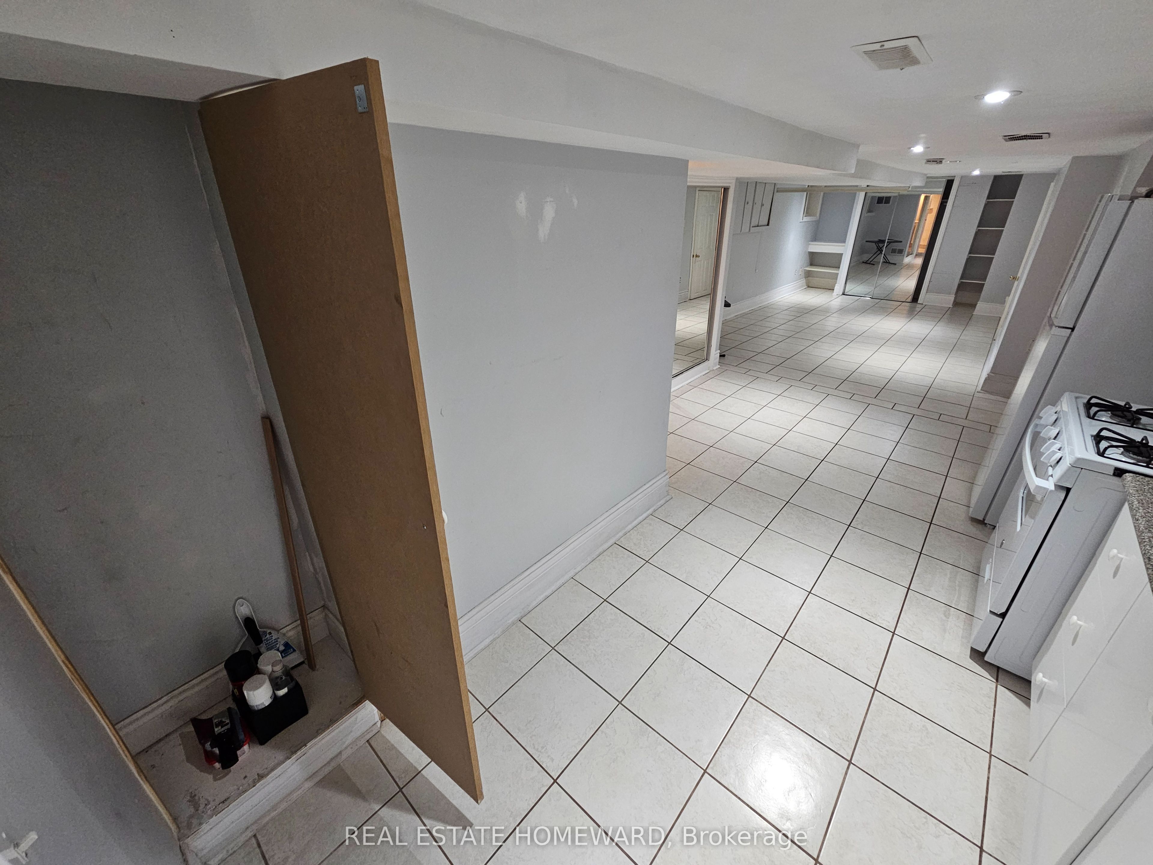 19 Keystone Avenue Lower Level Property Photo 7