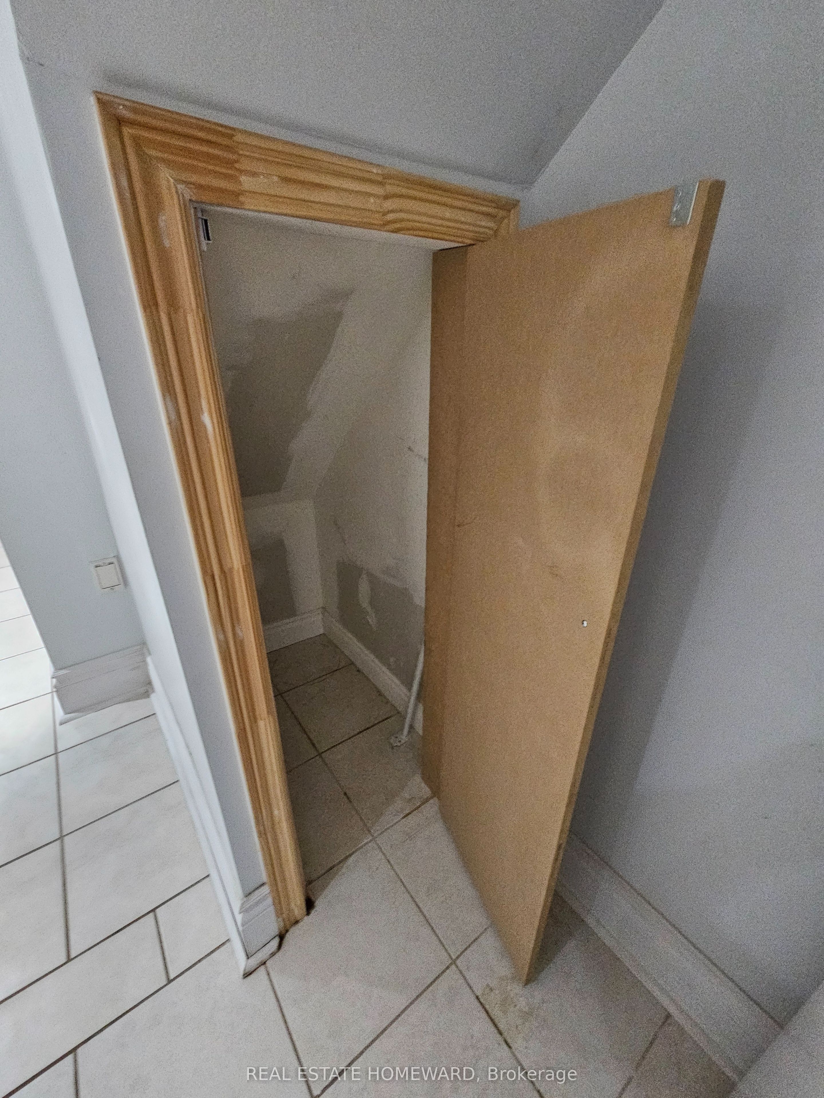 19 Keystone Avenue Lower Level Property Photo 21