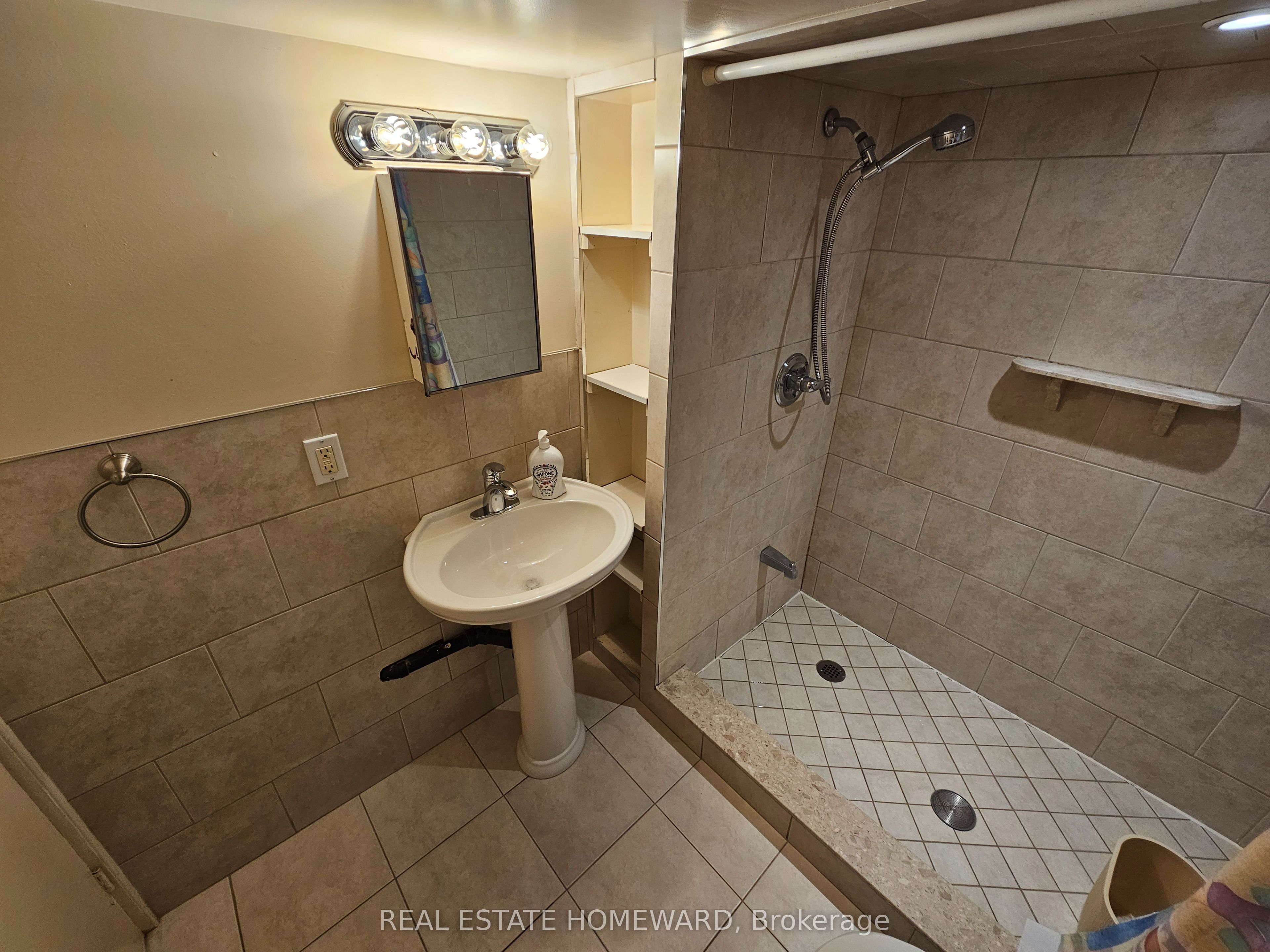 19 Keystone Avenue Lower Level Property Photo 23