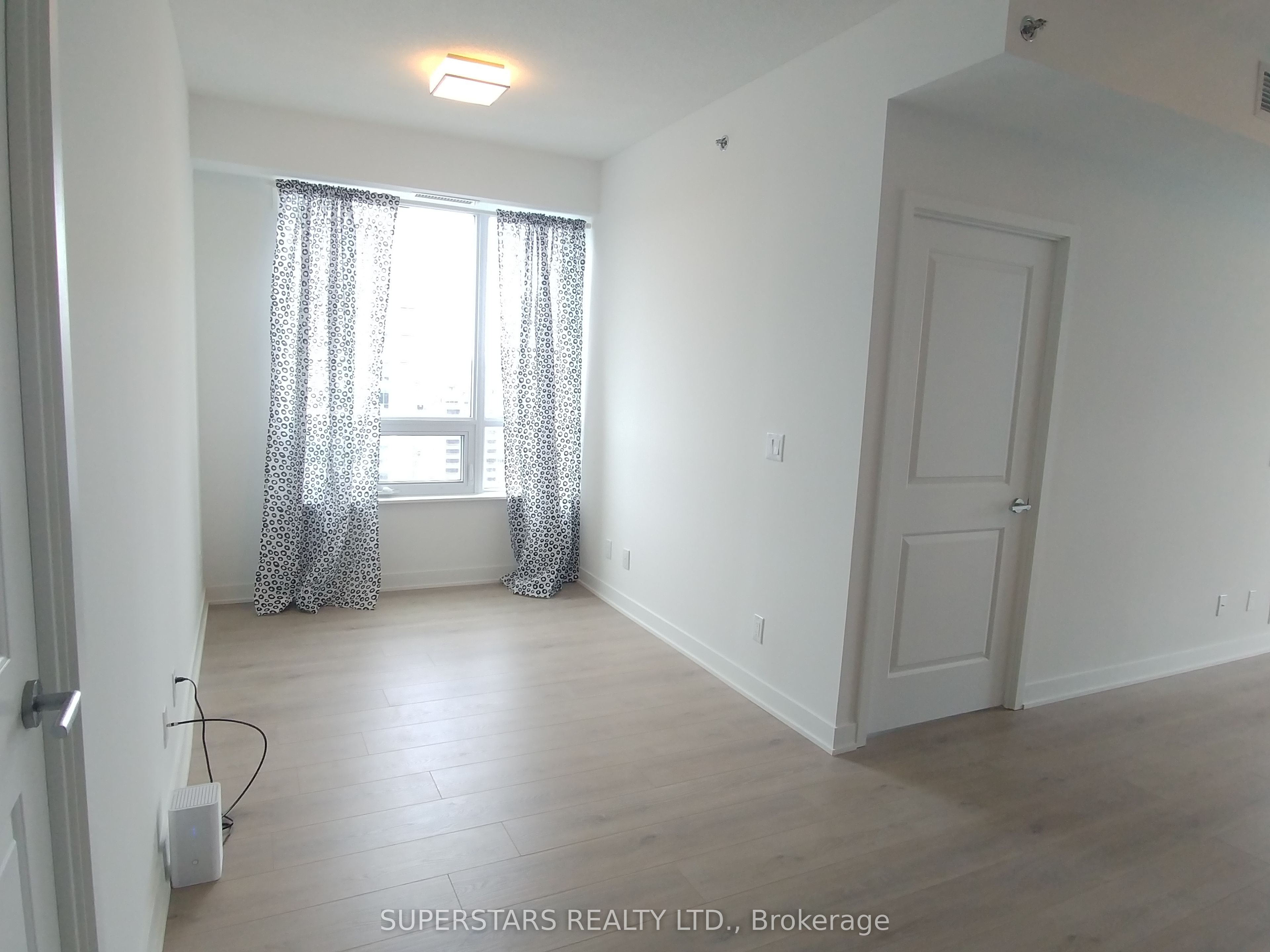 195 Bonis Avenue 1703 Property Photo 15