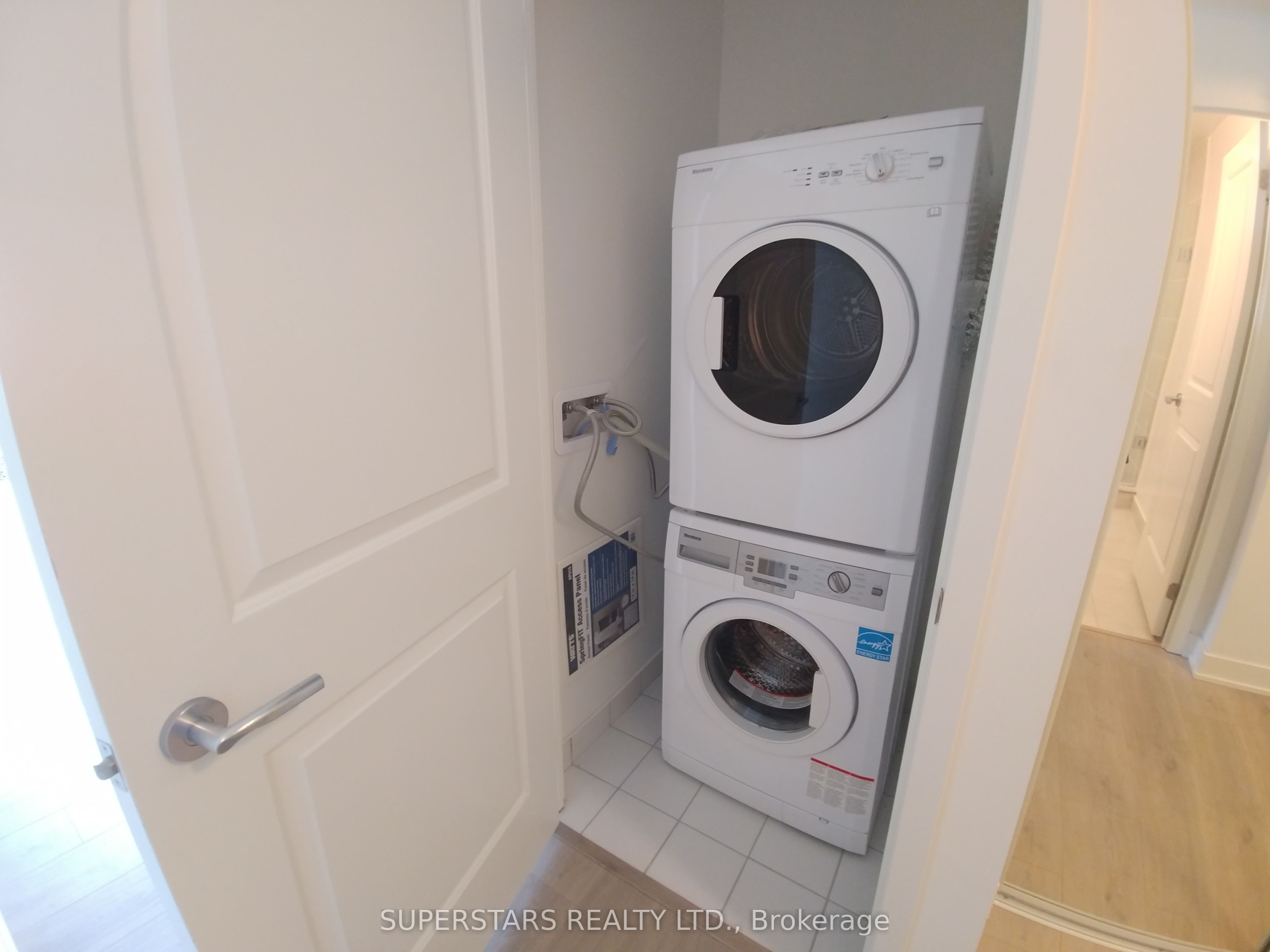 195 Bonis Avenue 1703 Property Photo 17