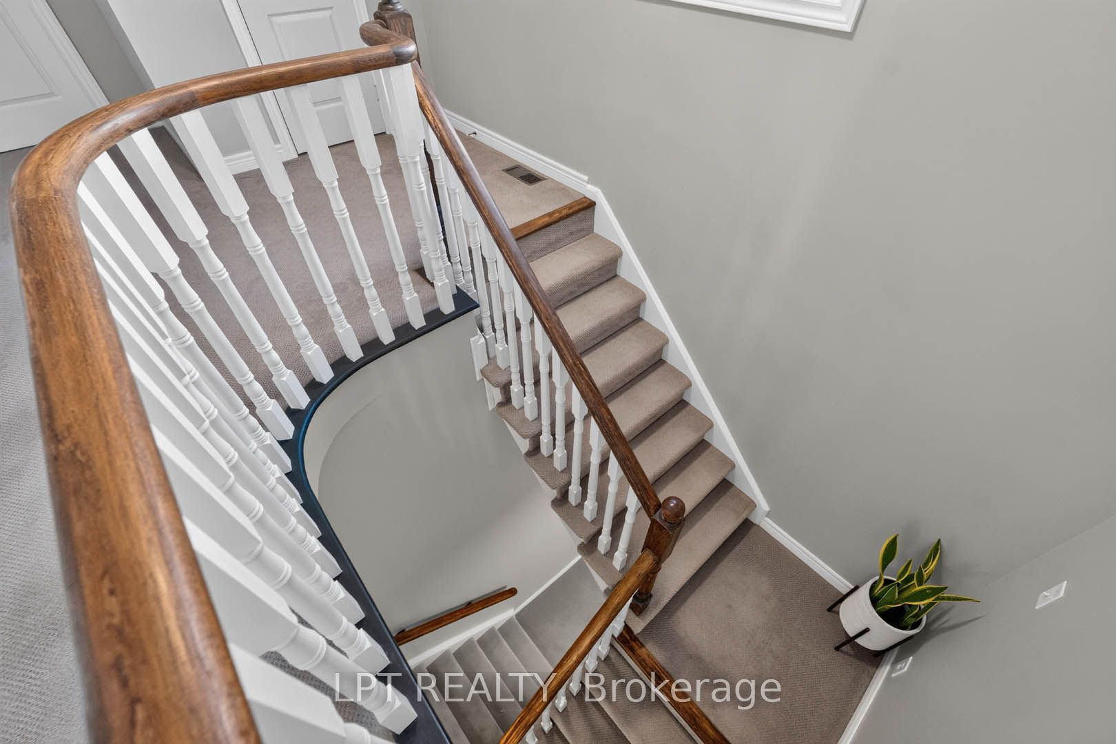 32 Primeau Avenue Property Photo 20