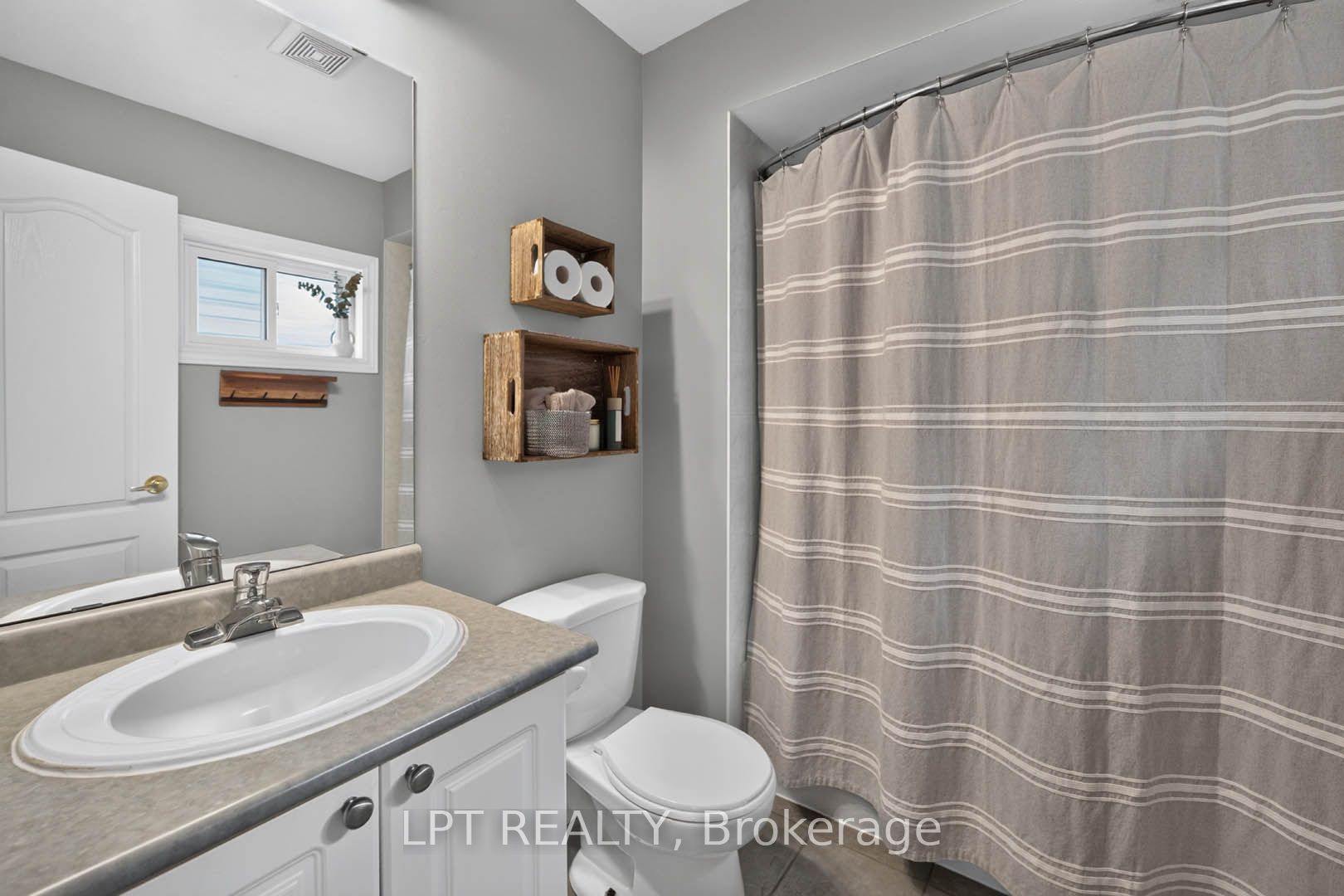 32 Primeau Avenue Property Photo 25
