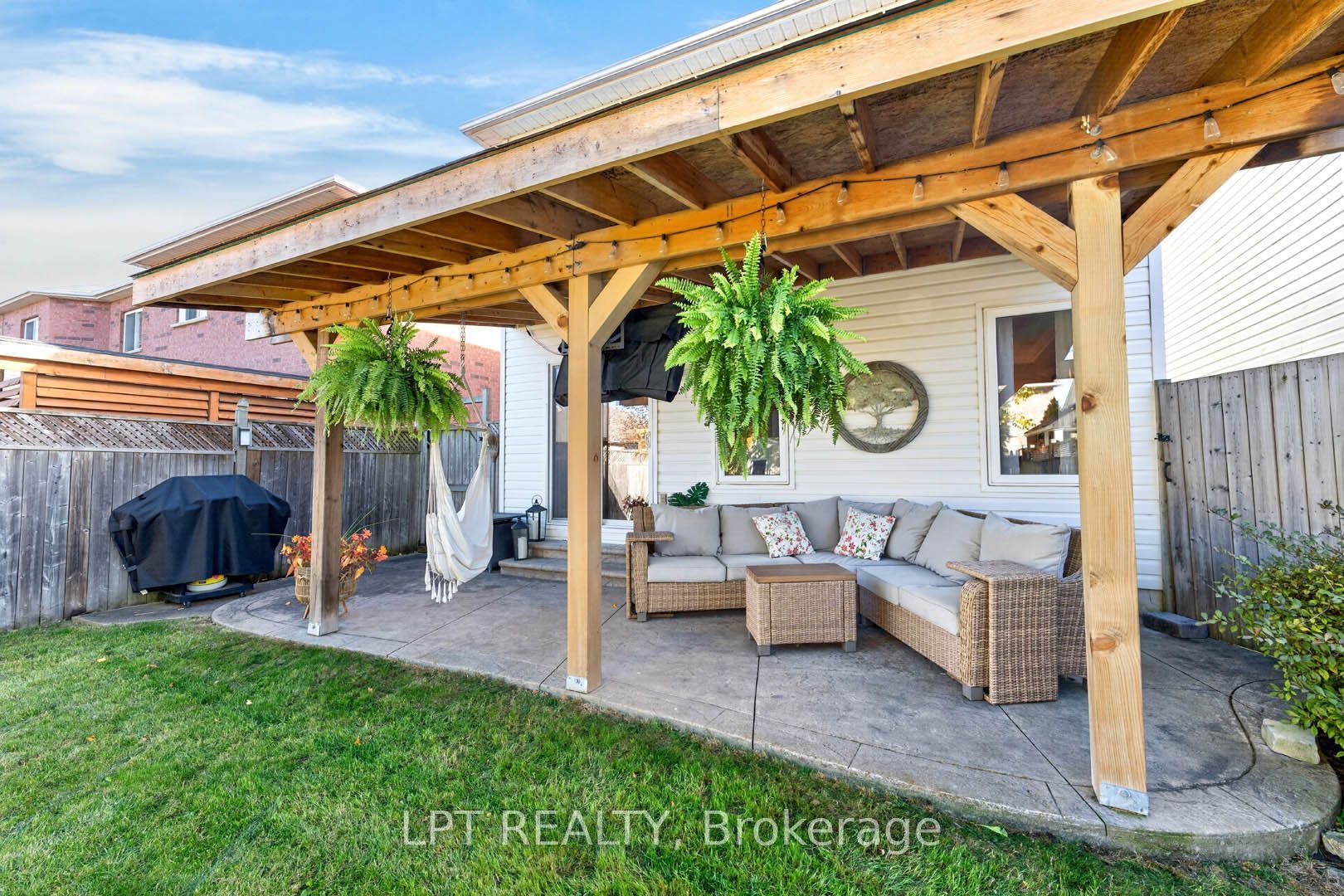 32 Primeau Avenue Property Photo 39