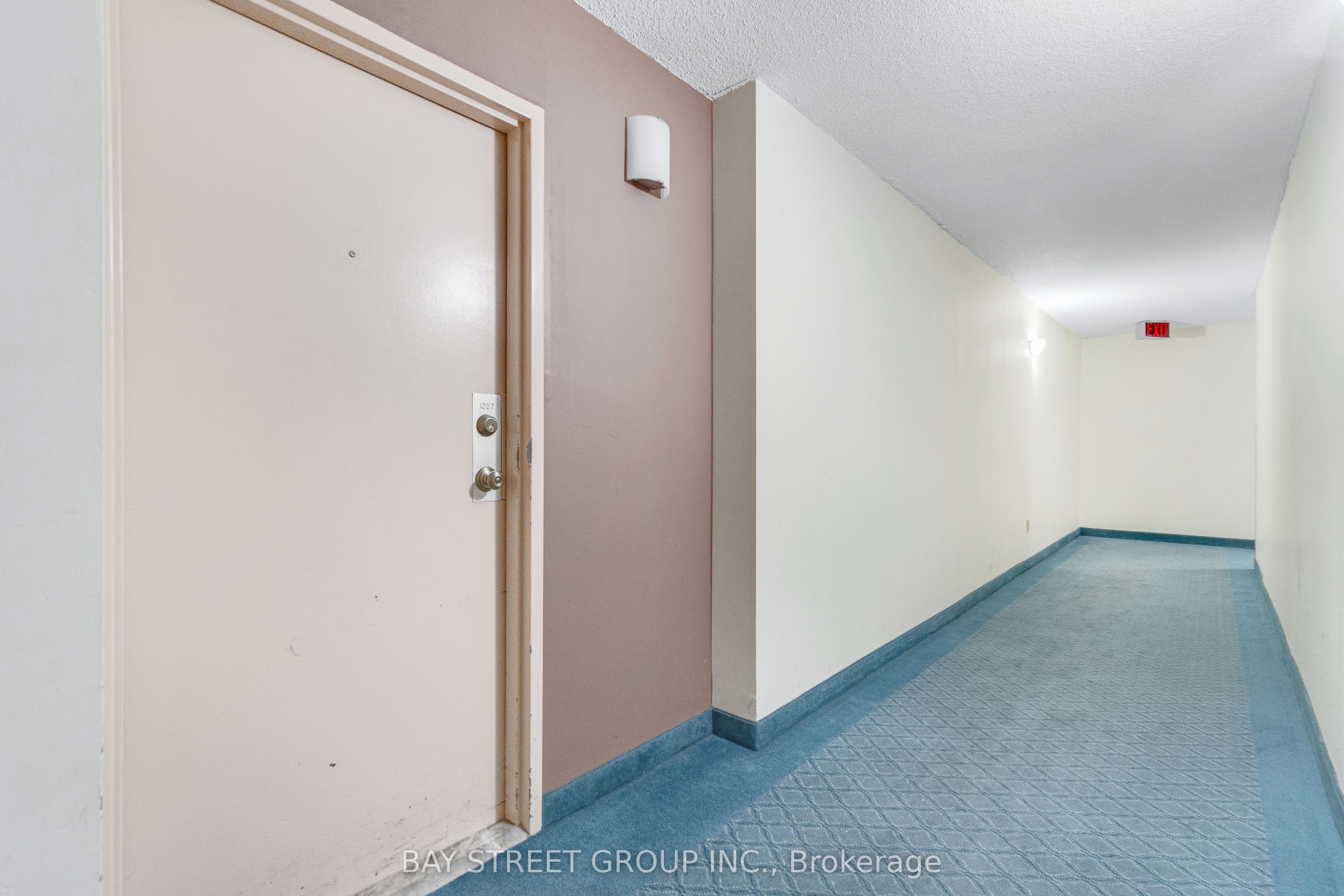 10 Stonehill Court 1207 Property Photo 6