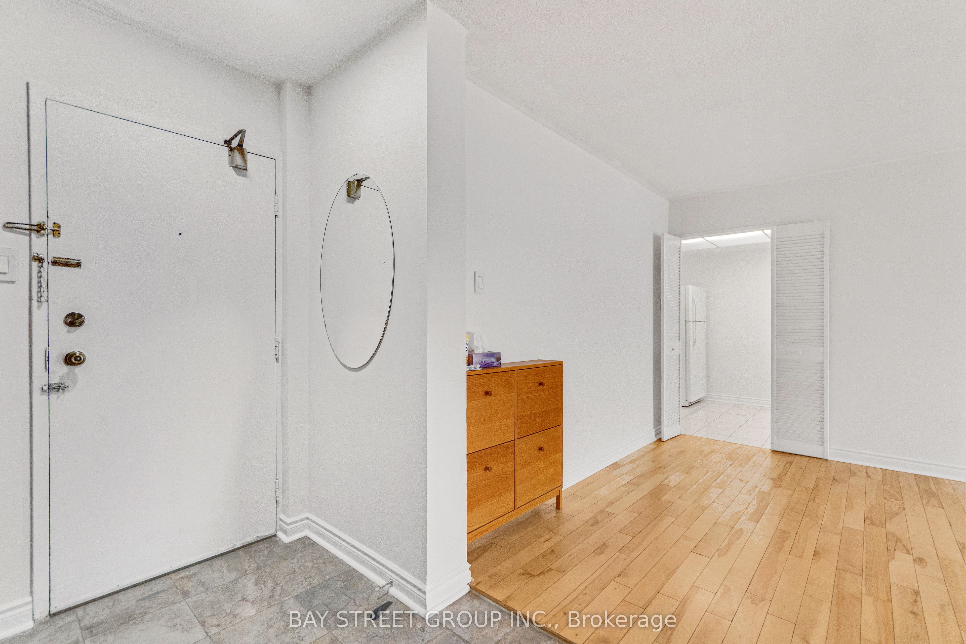 10 Stonehill Court 1207 Property Photo 7