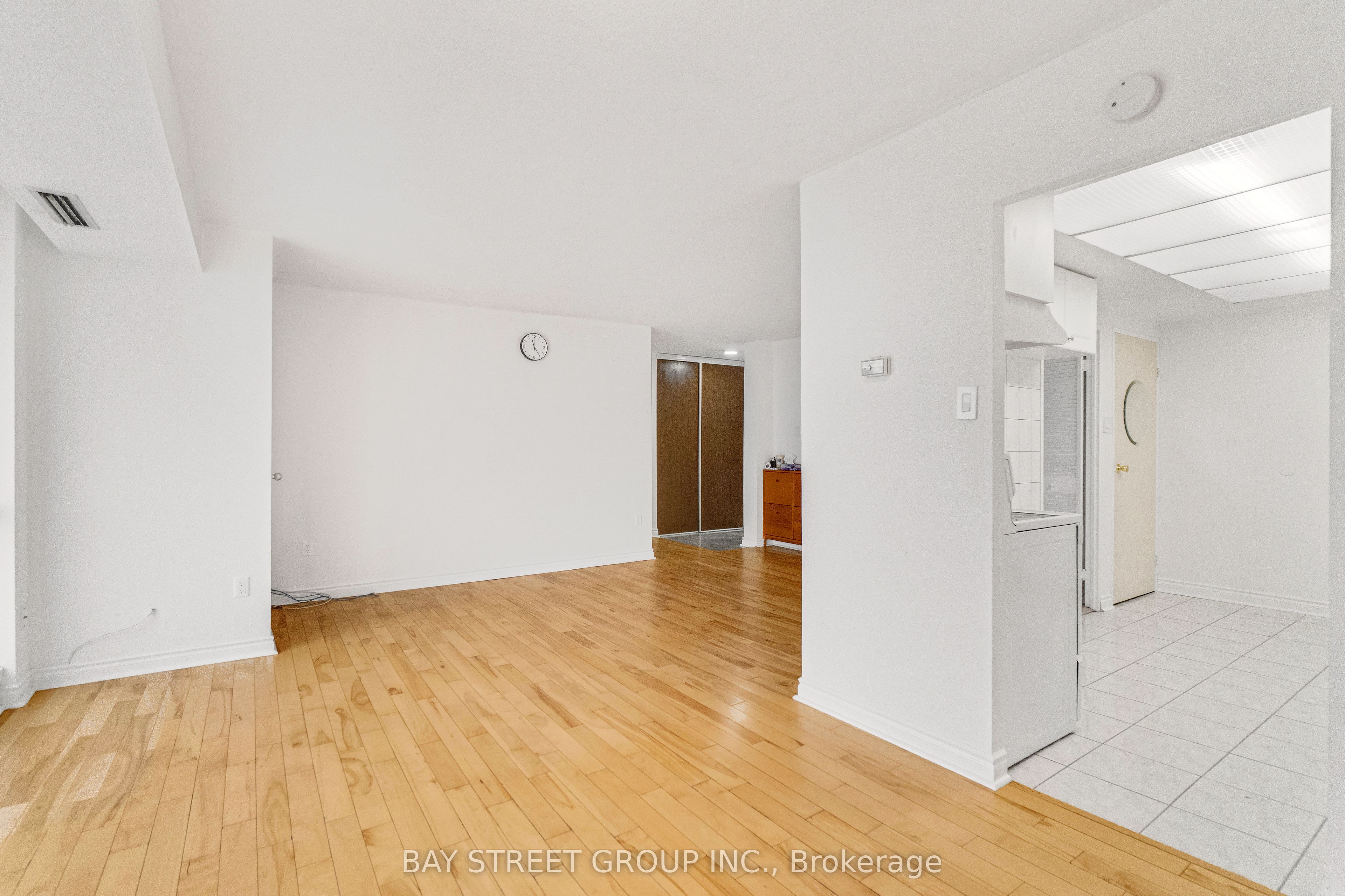10 Stonehill Court 1207 Property Photo 16