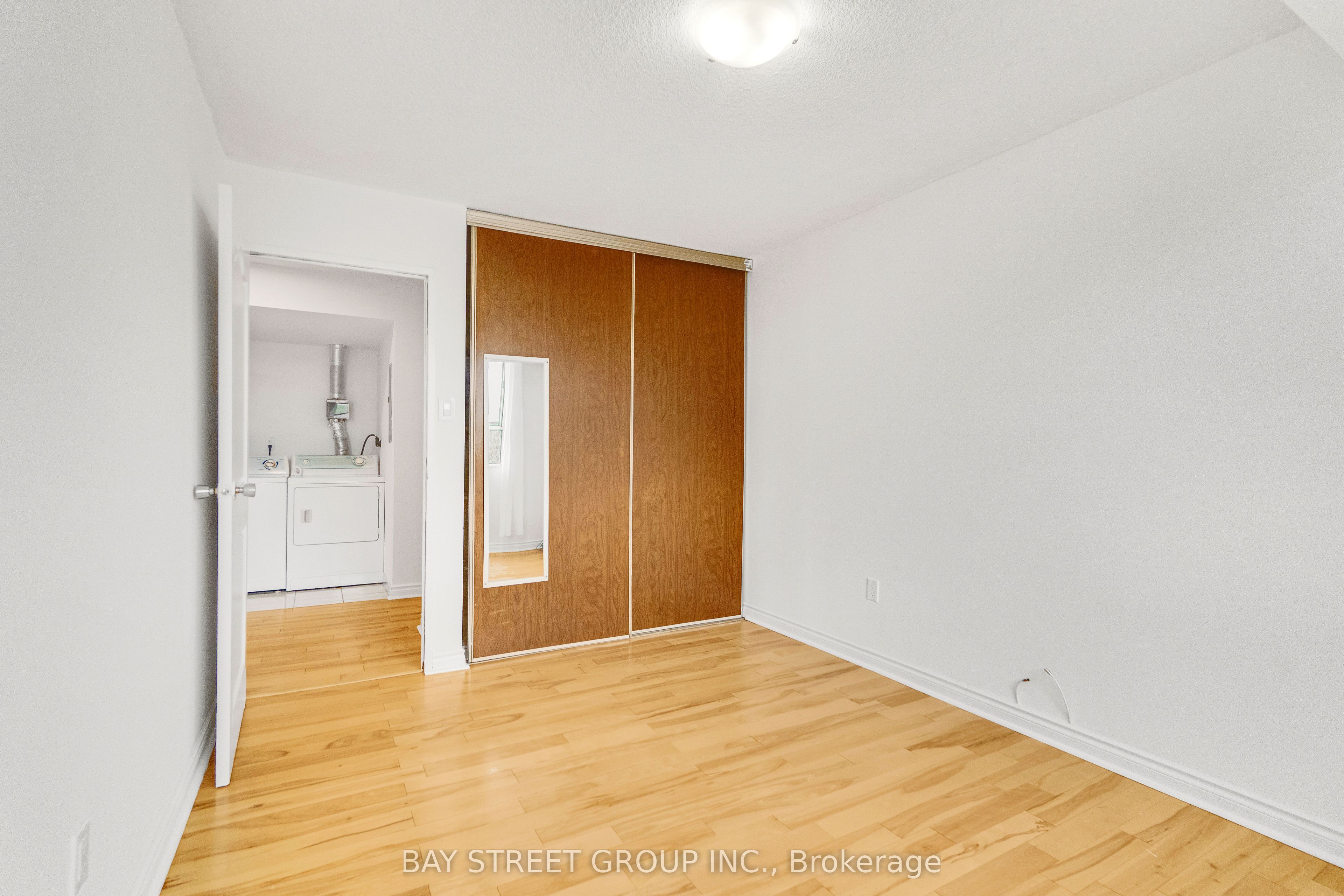 10 Stonehill Court 1207 Property Photo 28