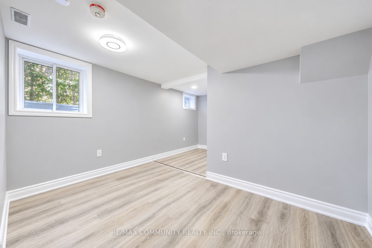 507 Brock Street S Bsmt Property Photo 8