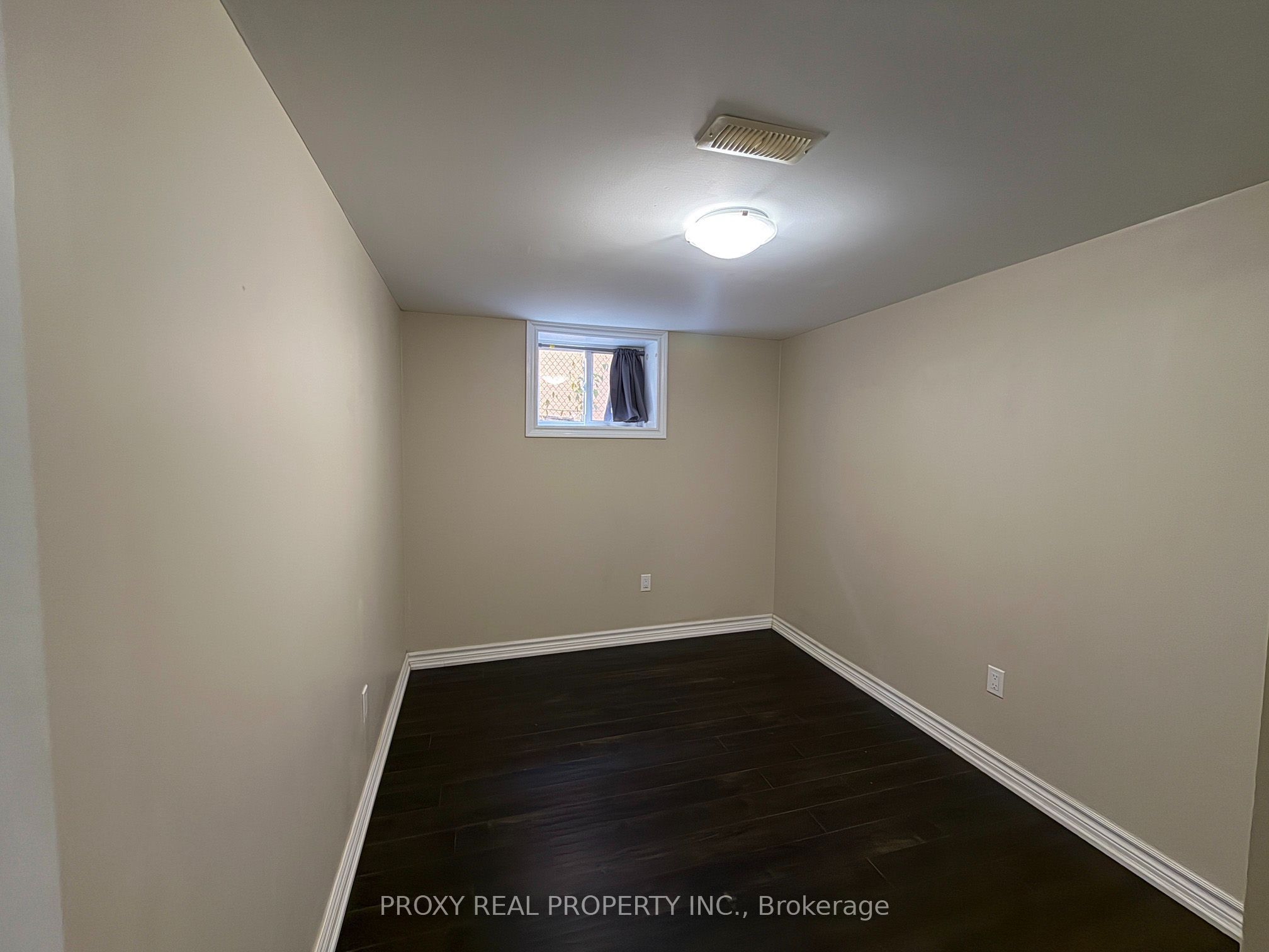 15 Suraty (basement) Avenue Property Photo 10