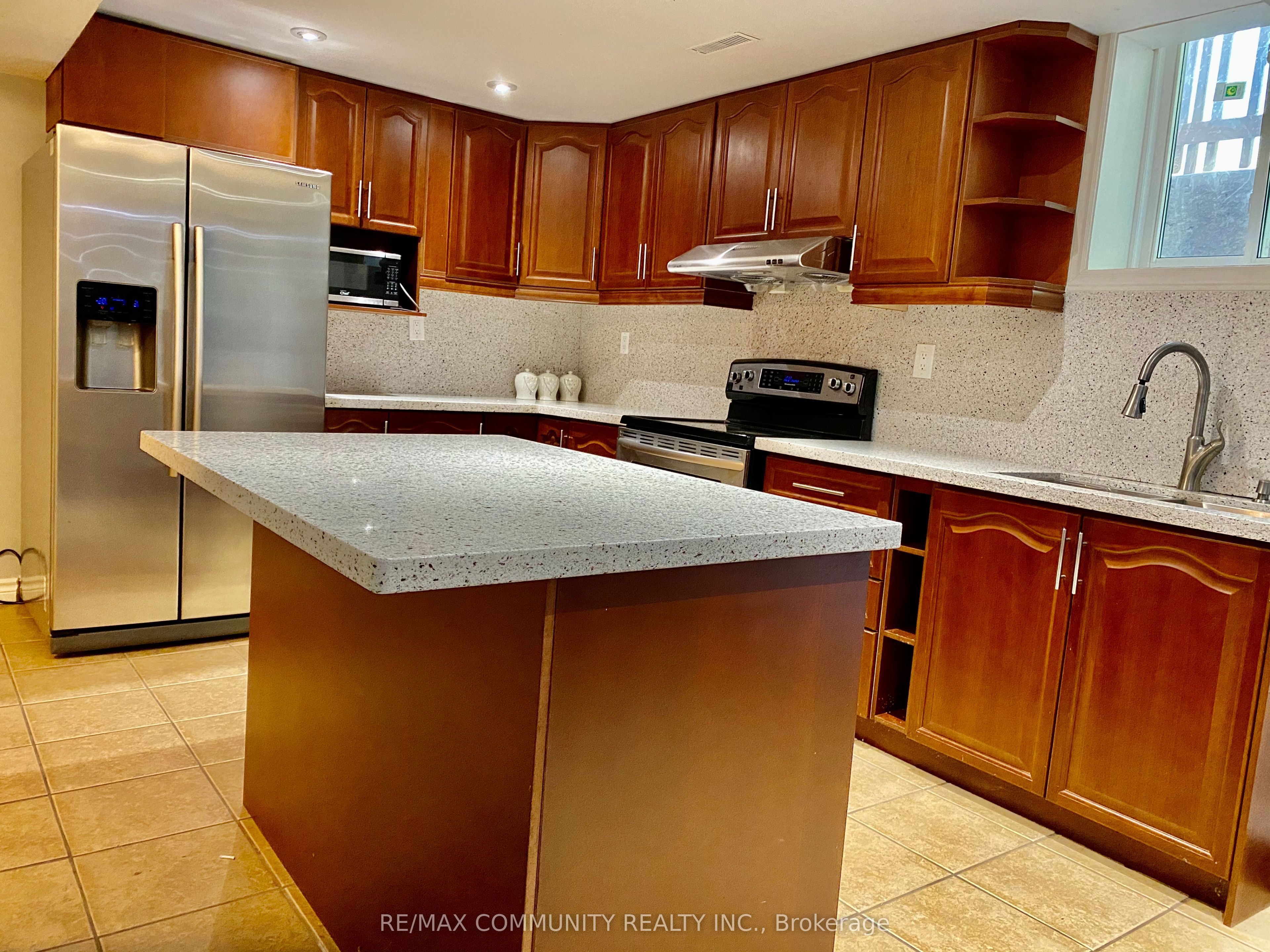 110 Orleans Drive Bsmt Property Photo 2