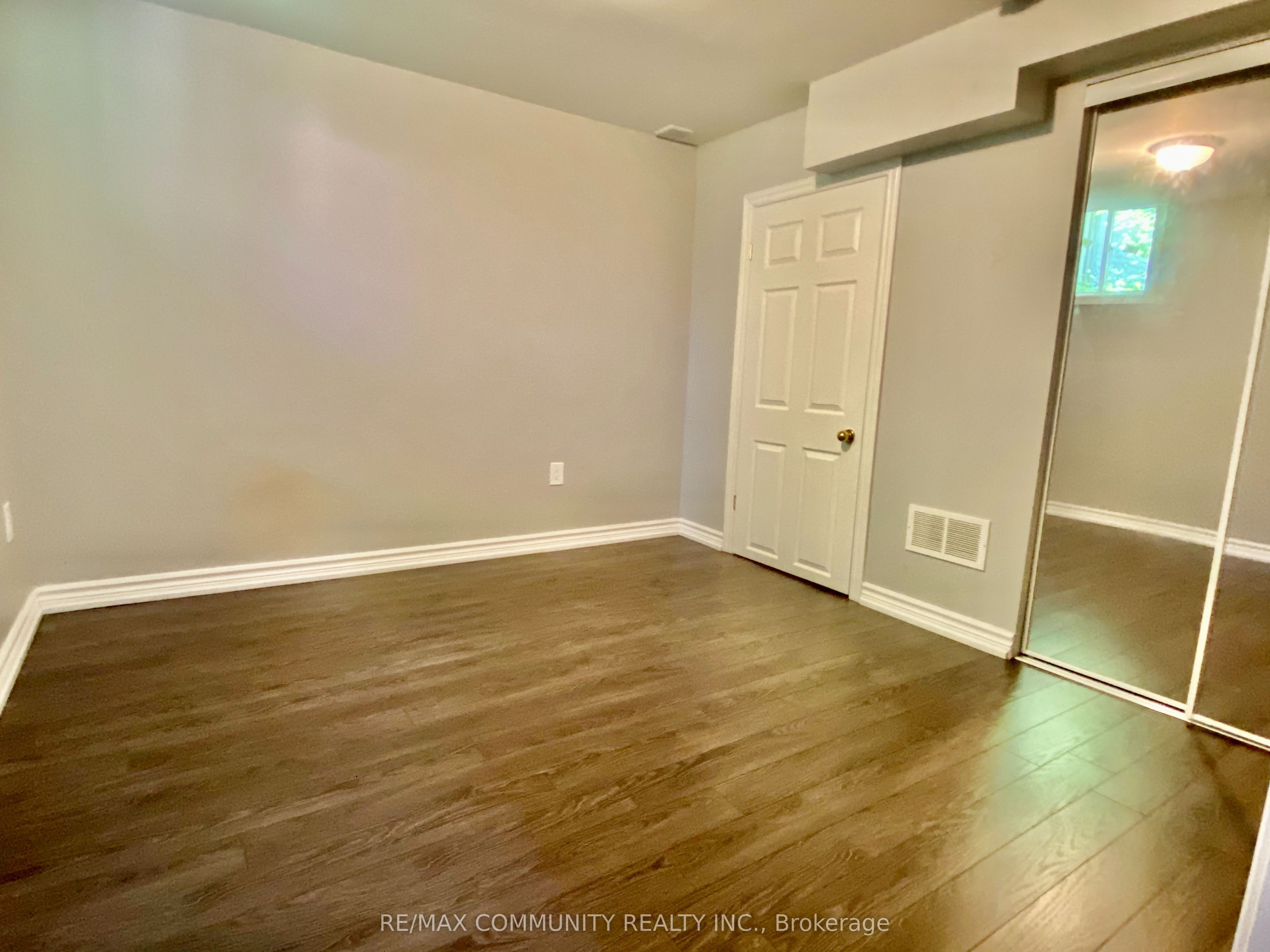 110 Orleans Drive Bsmt Property Photo 6