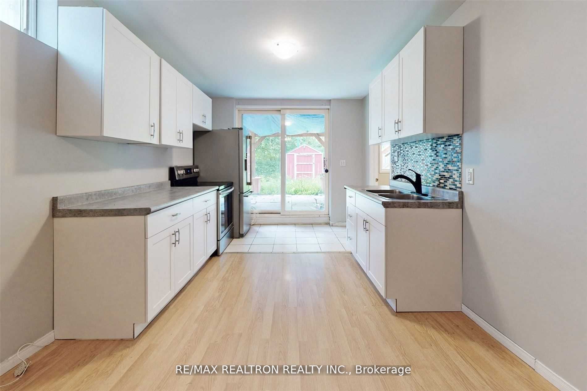 1250 Dartmoor Street #lower Property Photo 4