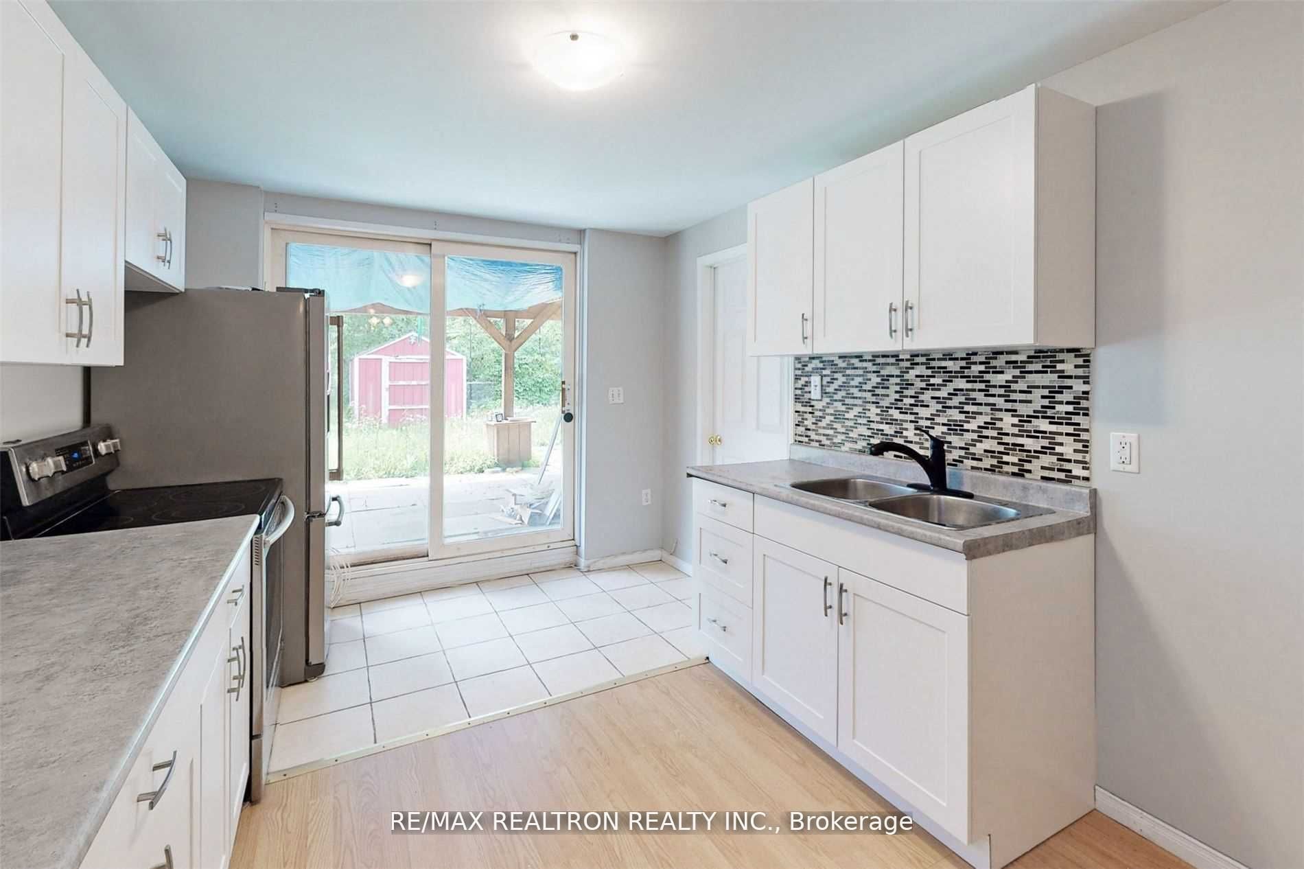 1250 Dartmoor Street #lower Property Photo 7