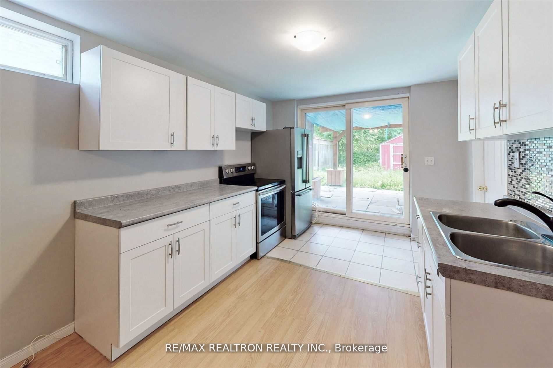 1250 Dartmoor Street #lower Property Photo 16
