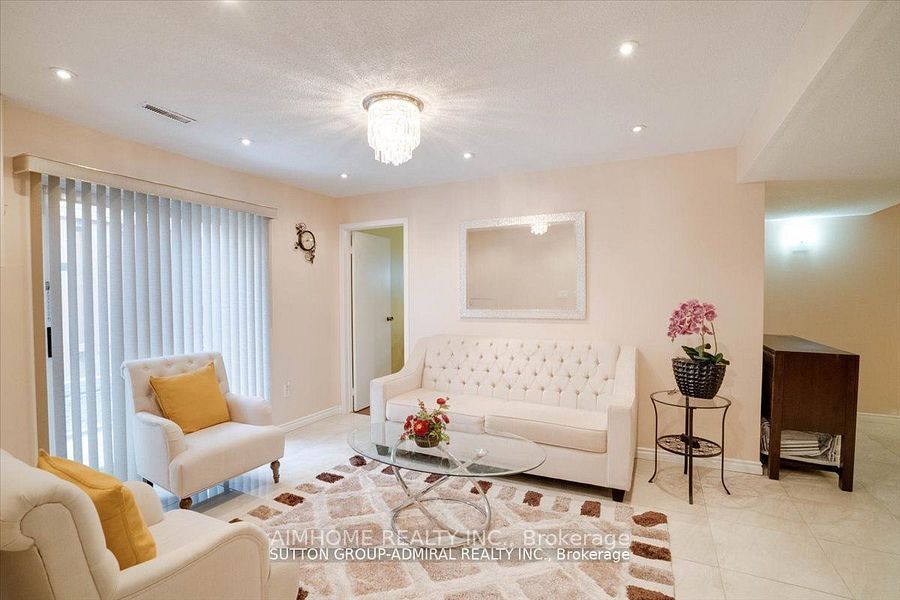 39 Keyworth (ground Floor) Trail Property Photo 9