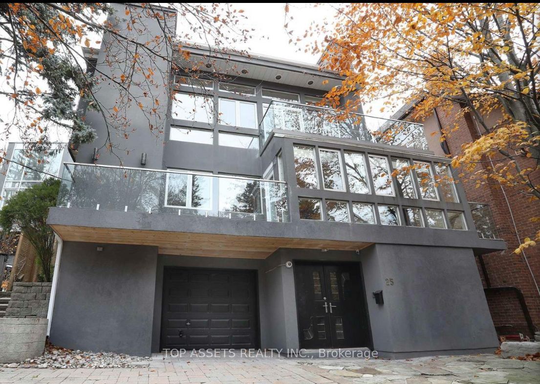 25 Fallingbrook Drive Property Photo 1