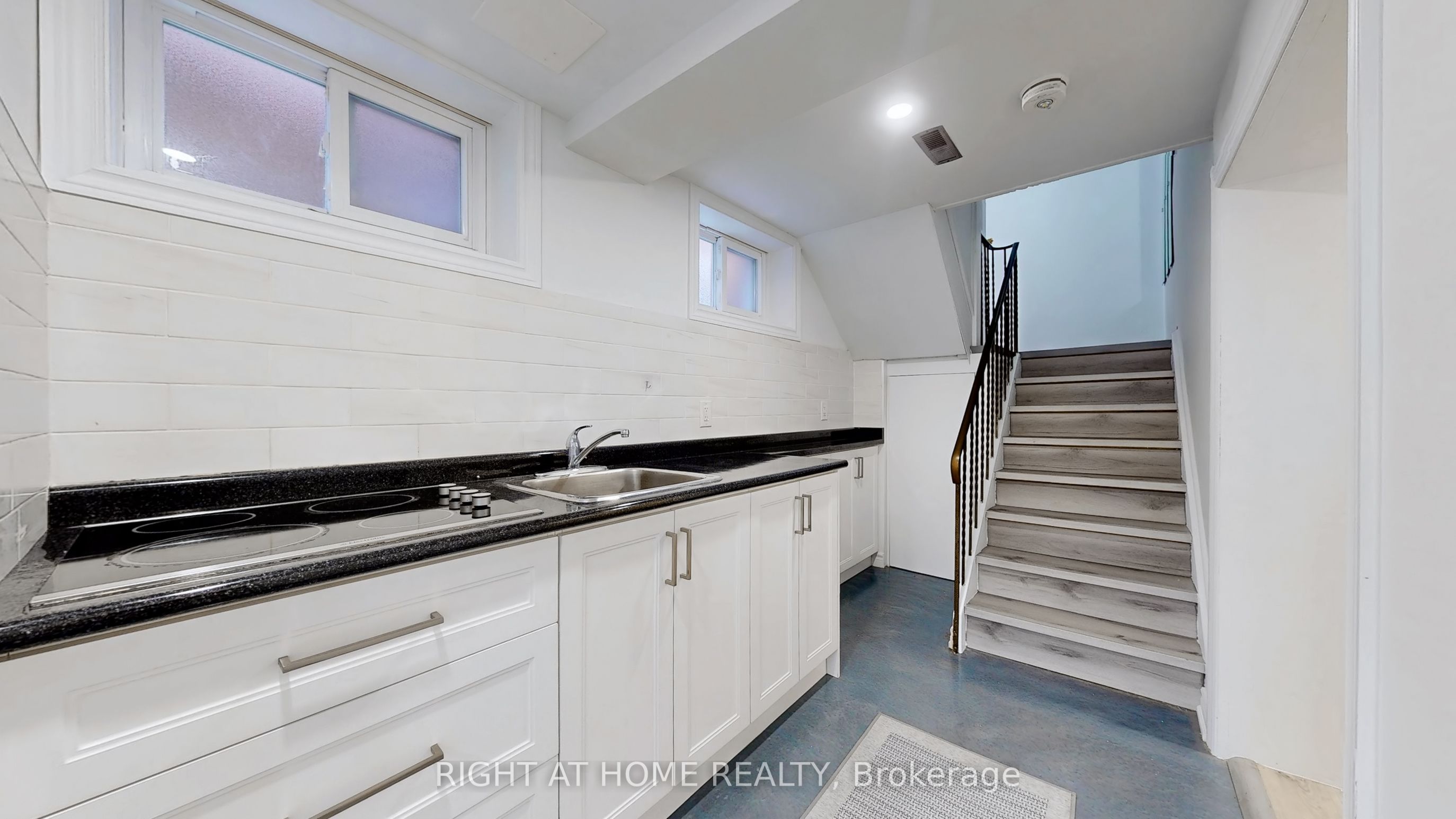 12a Kenmore Avenue Property Photo 27