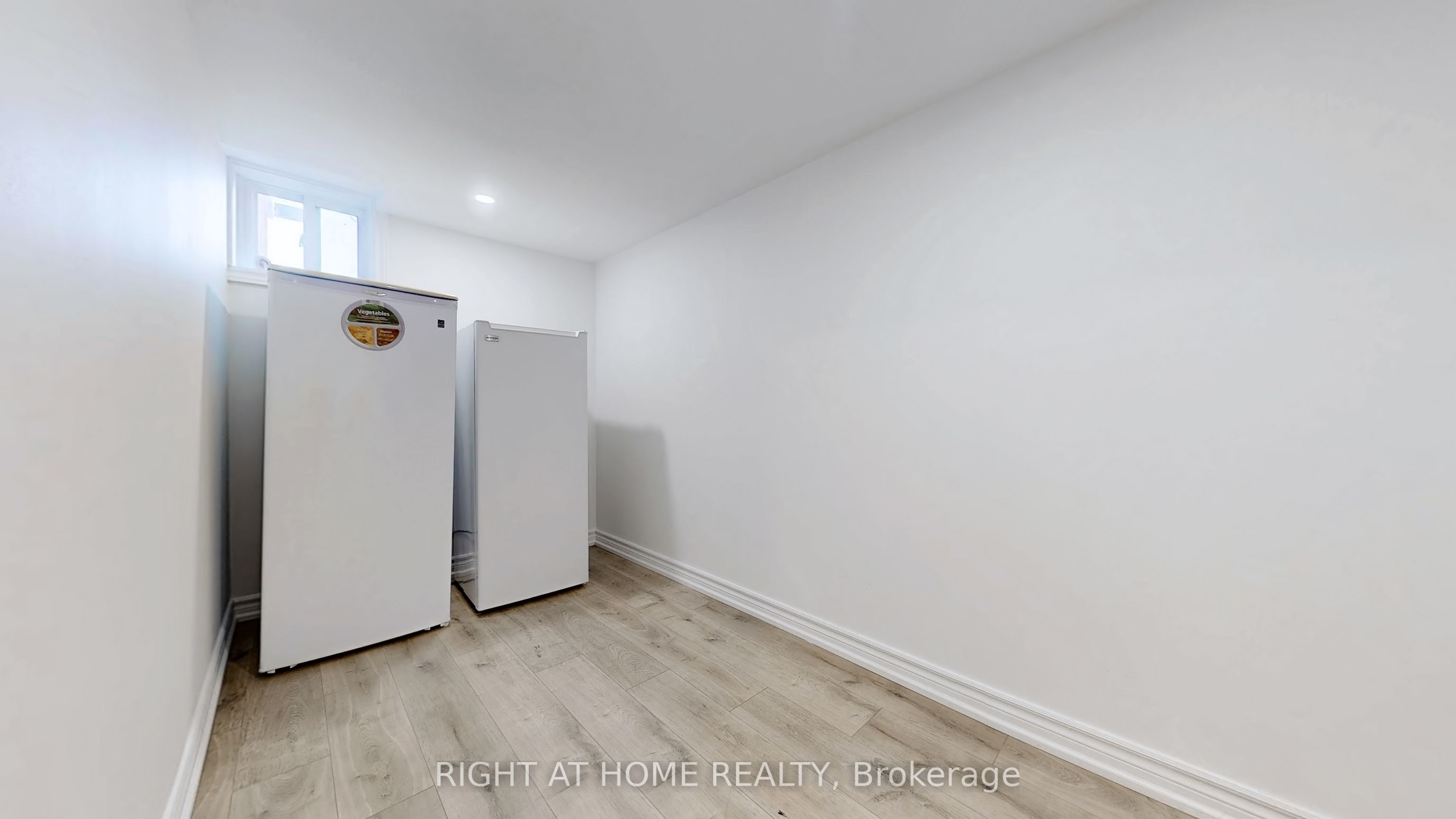 12a Kenmore Avenue Property Photo 36