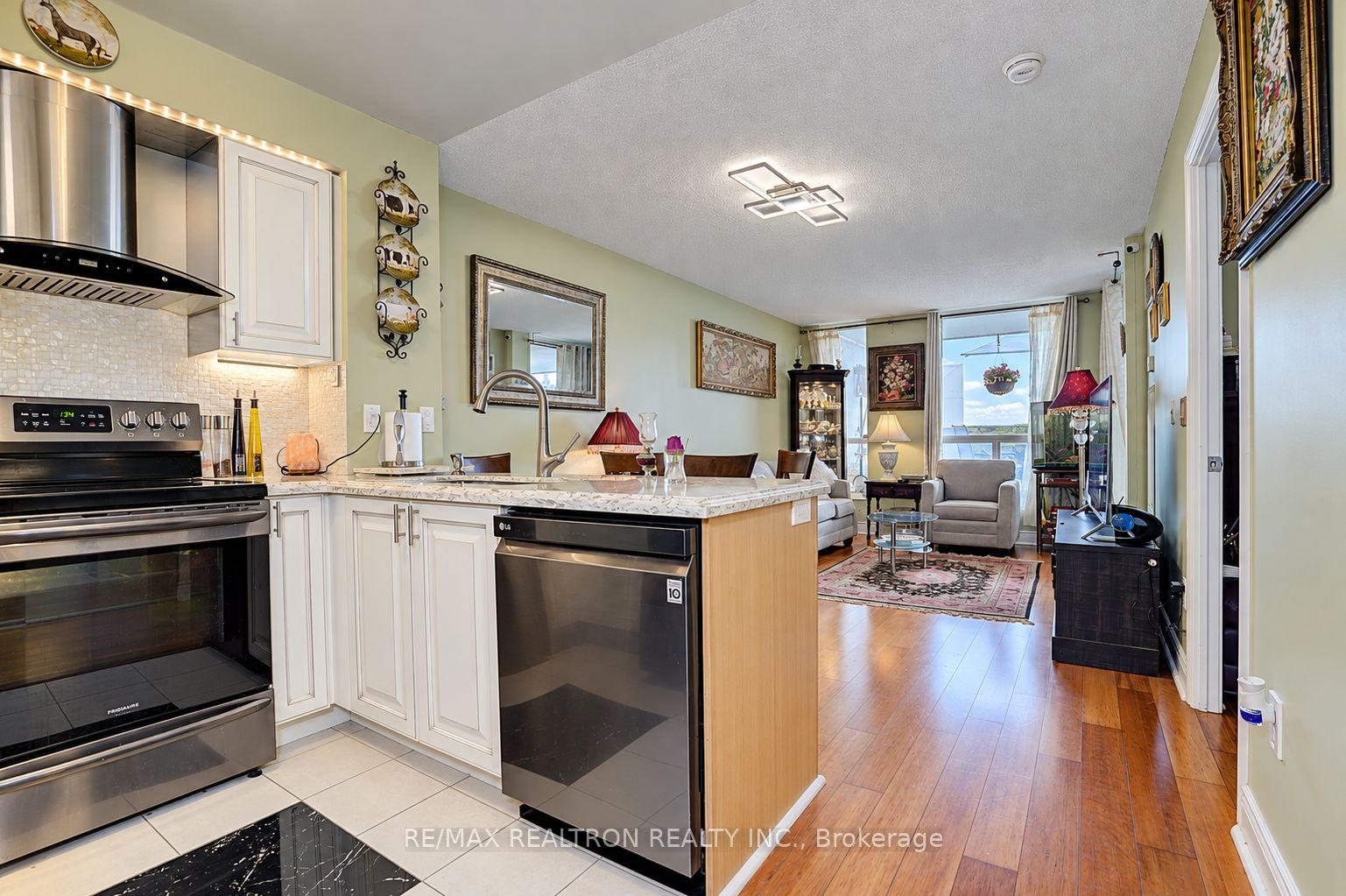 50 Brian Harrison Way 301 Property Photo 2
