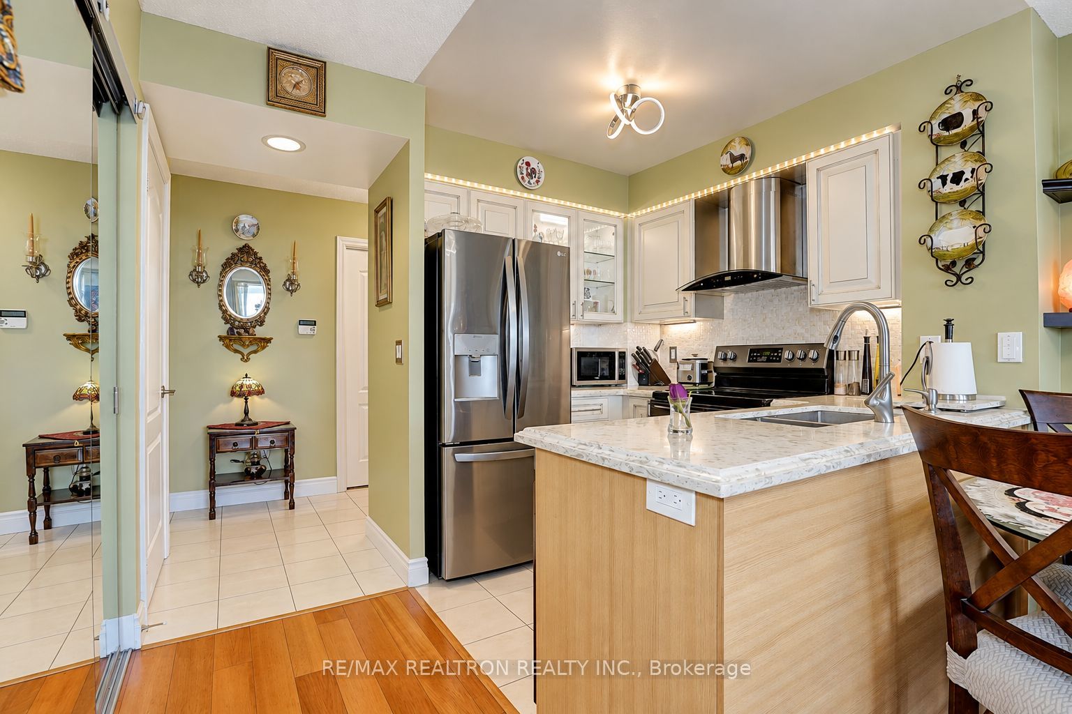 50 Brian Harrison Way 301 Property Photo 6