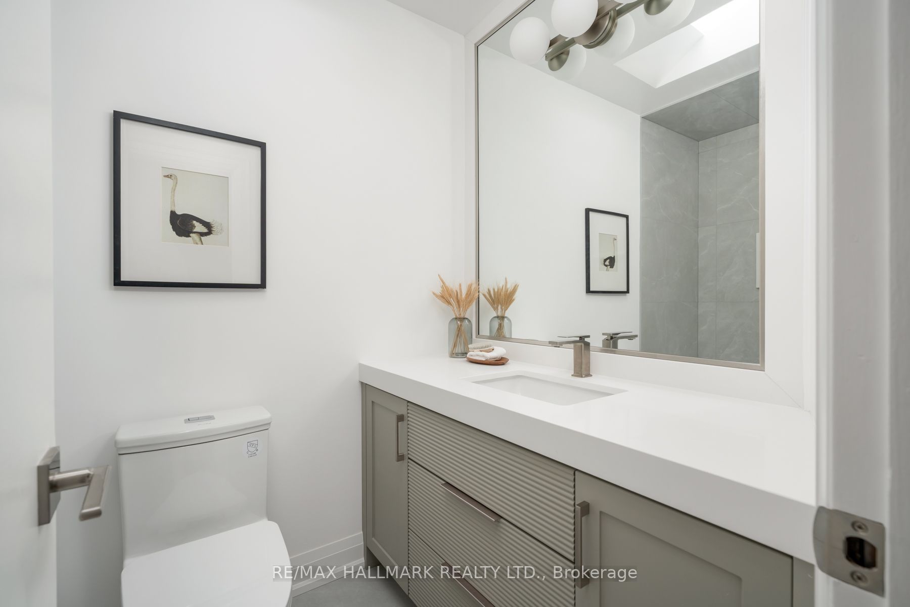 226 A Mortimer Avenue Property Photo 37