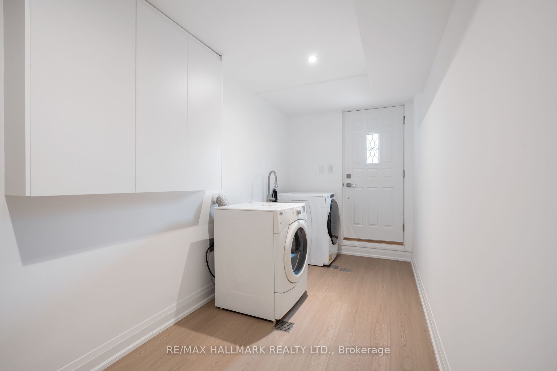226 A Mortimer Avenue Property Photo 38