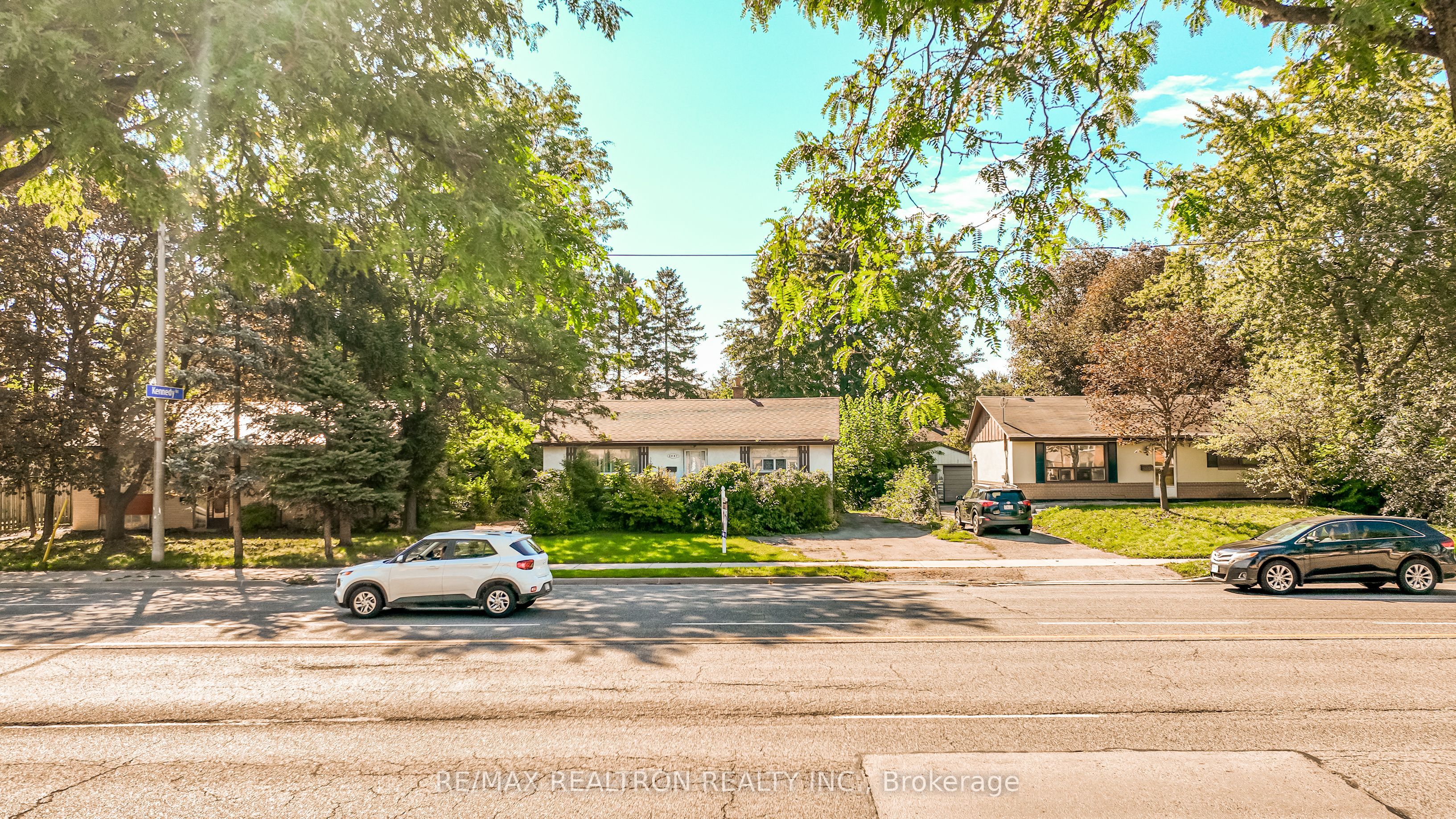 3859 Finch Avenue E Property Photo 6