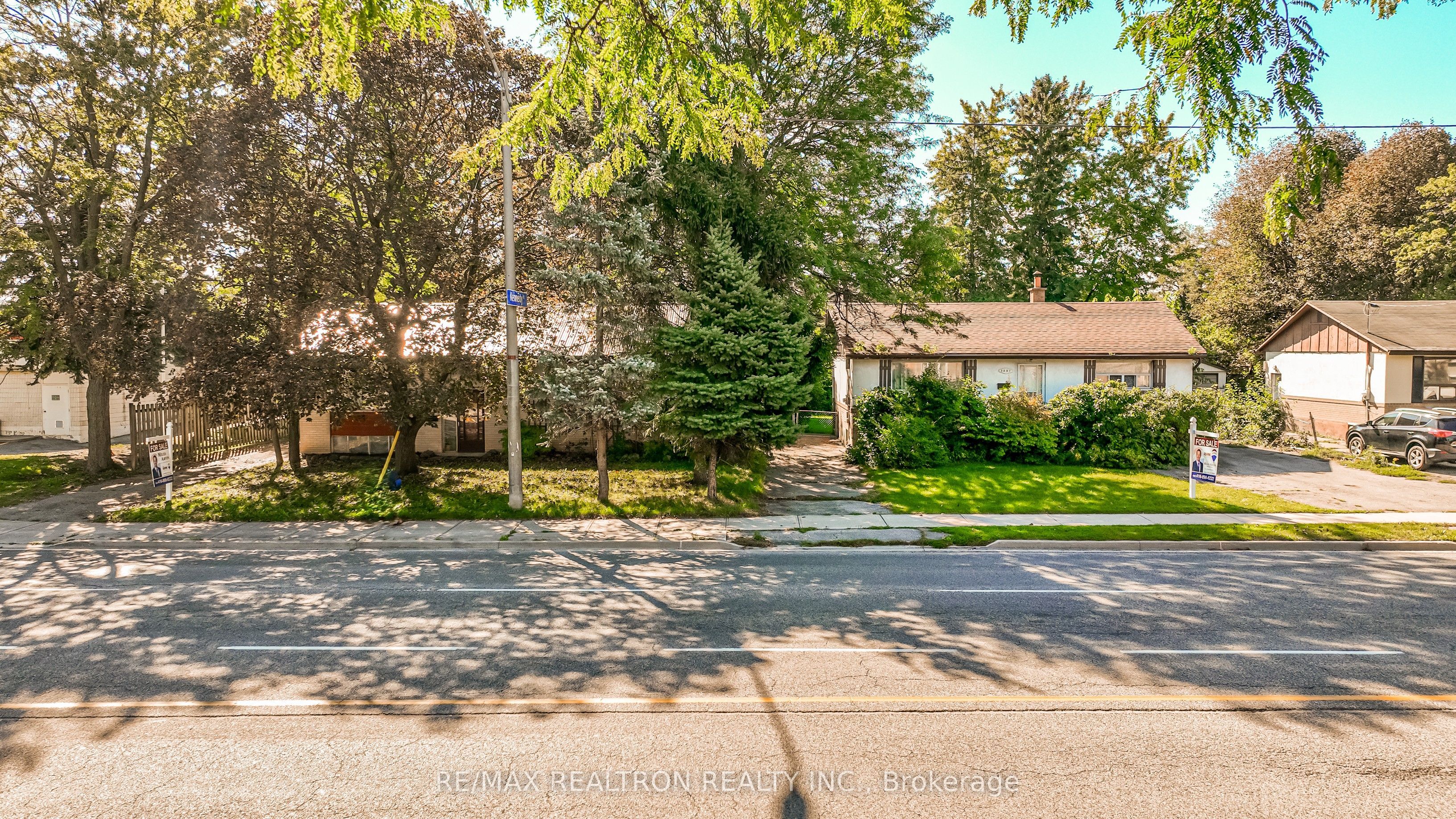3859 Finch Avenue E Property Photo 9