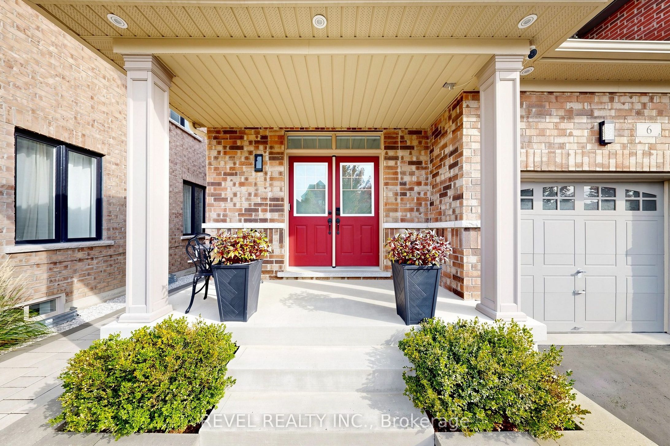 6 Dumaine Street Property Photo 3