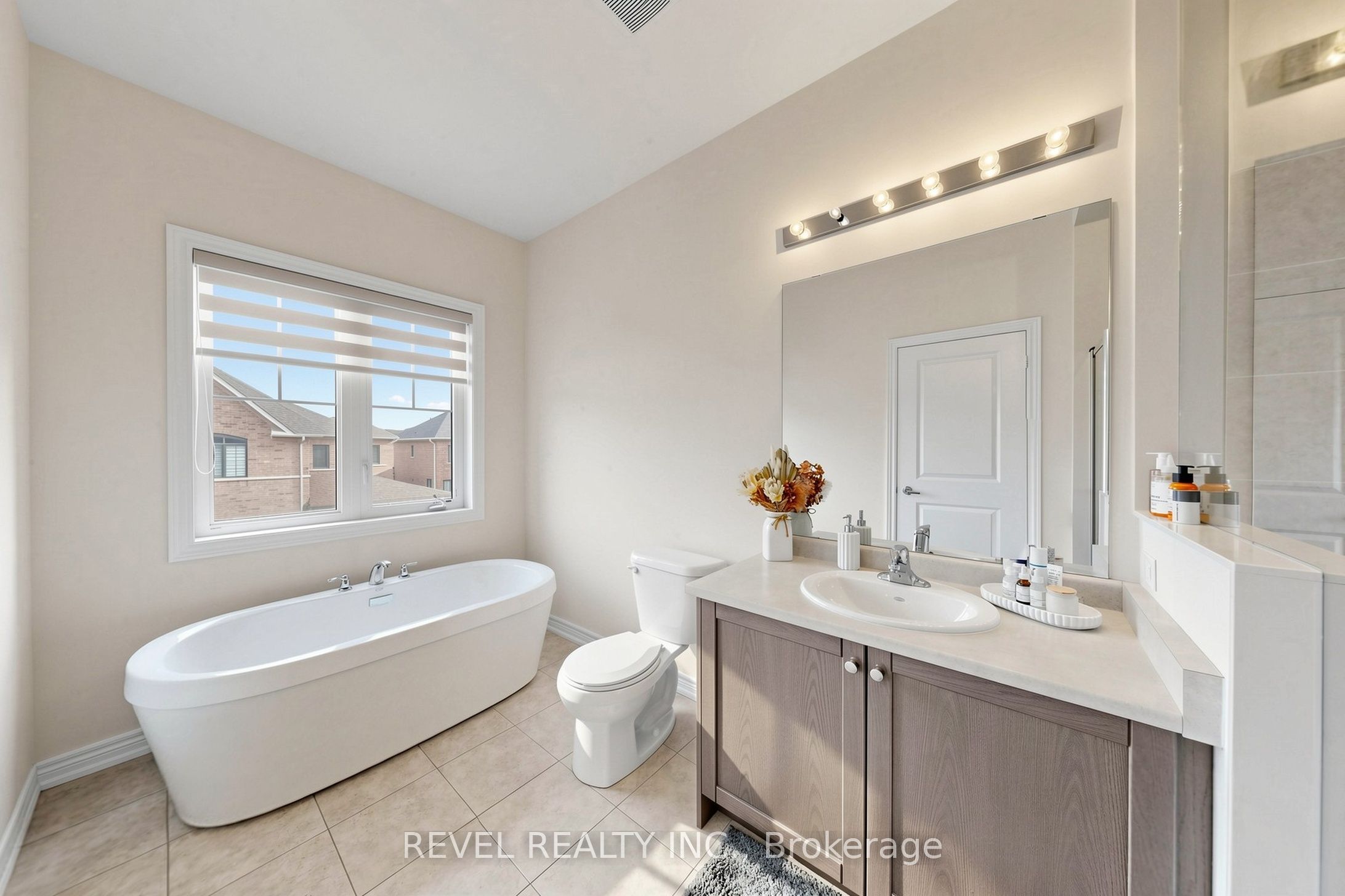 6 Dumaine Street Property Photo 34