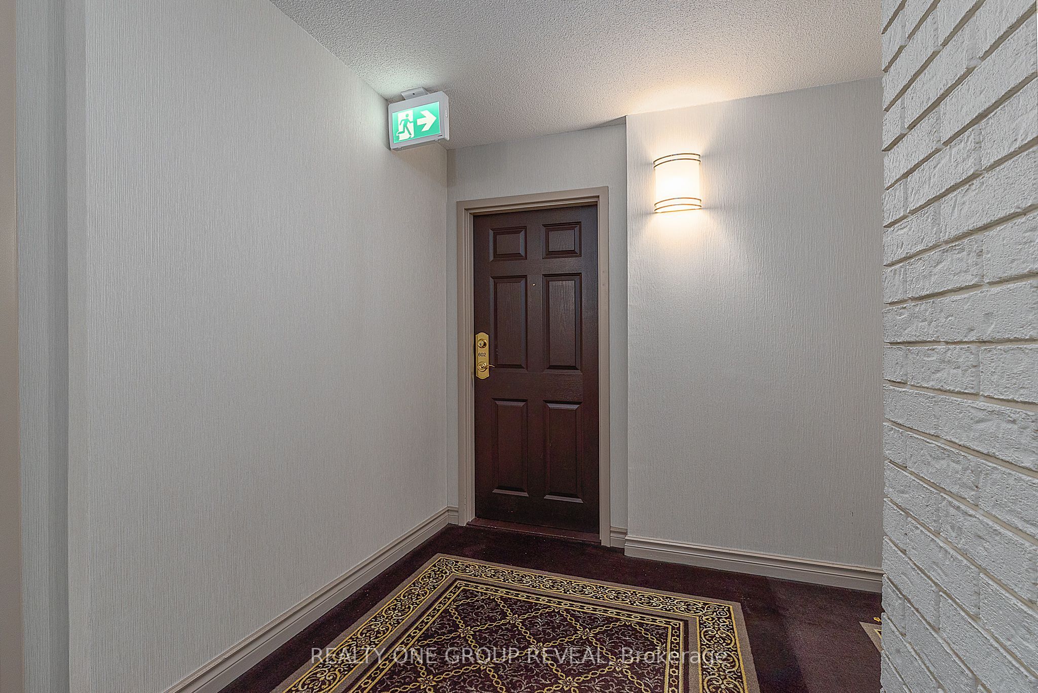 2 Westney Road N 602 Property Photo 5