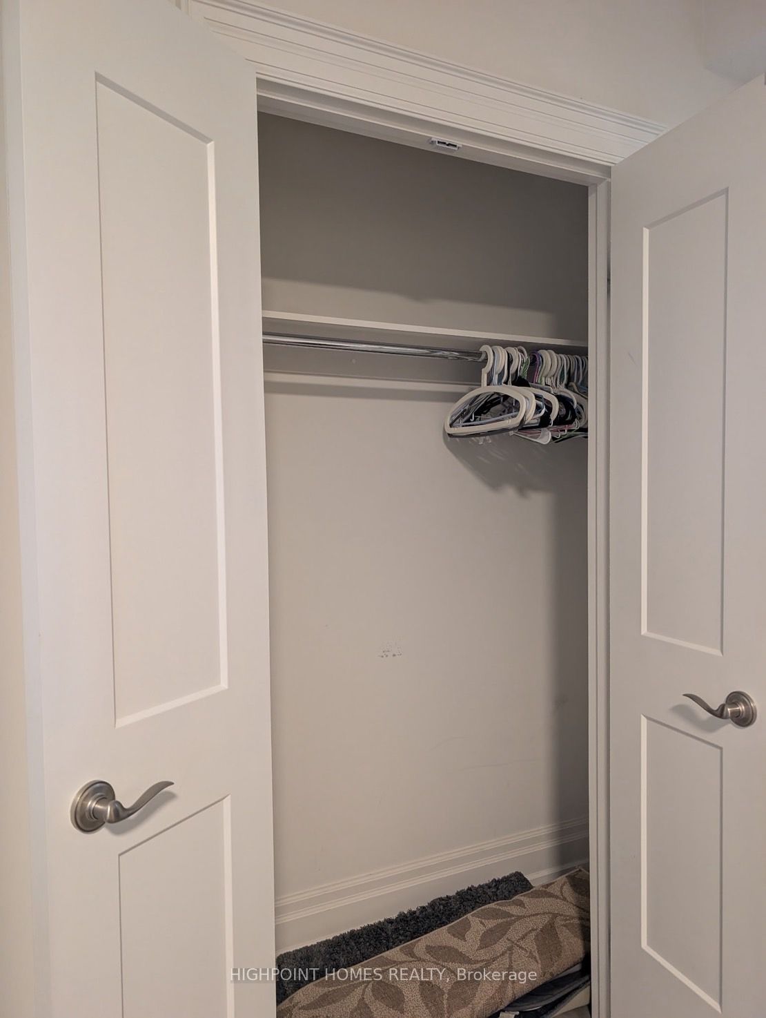 72b Gooderham Drive Lower 1 Property Photo 6