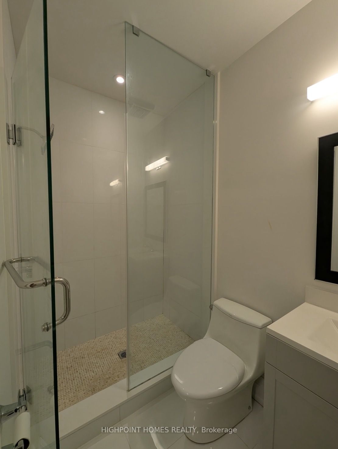 72b Gooderham Drive Lower 1 Property Photo 8