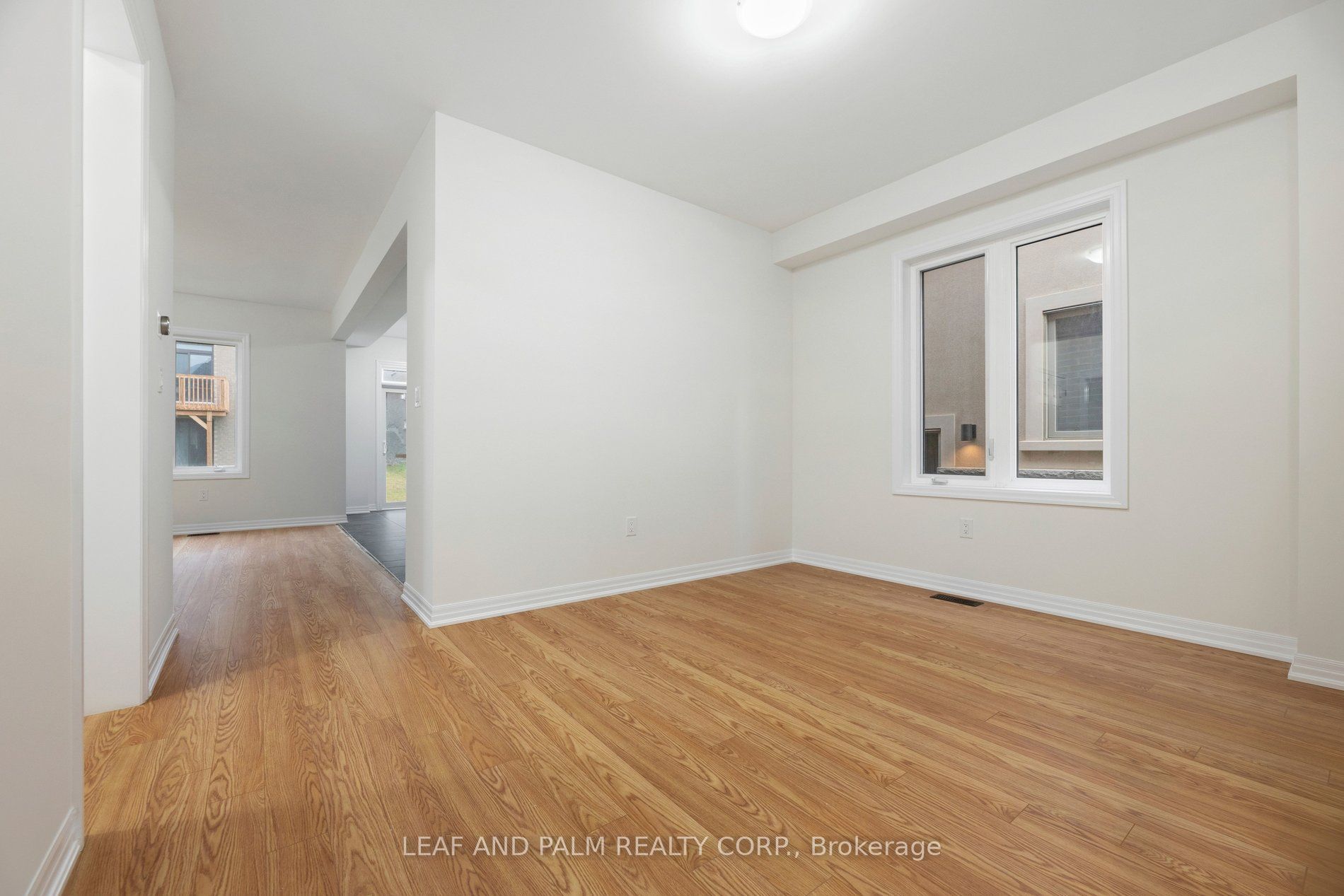 42 Northrop Avenue Property Photo 10