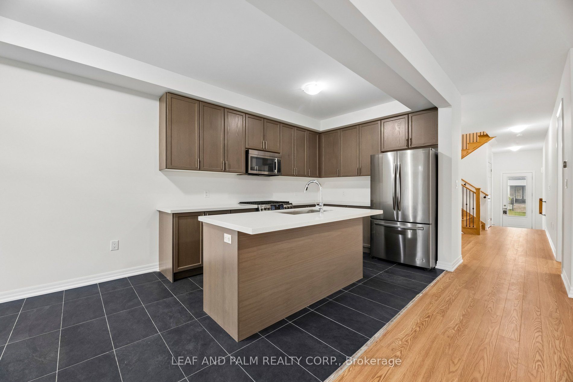 42 Northrop Avenue Property Photo 15