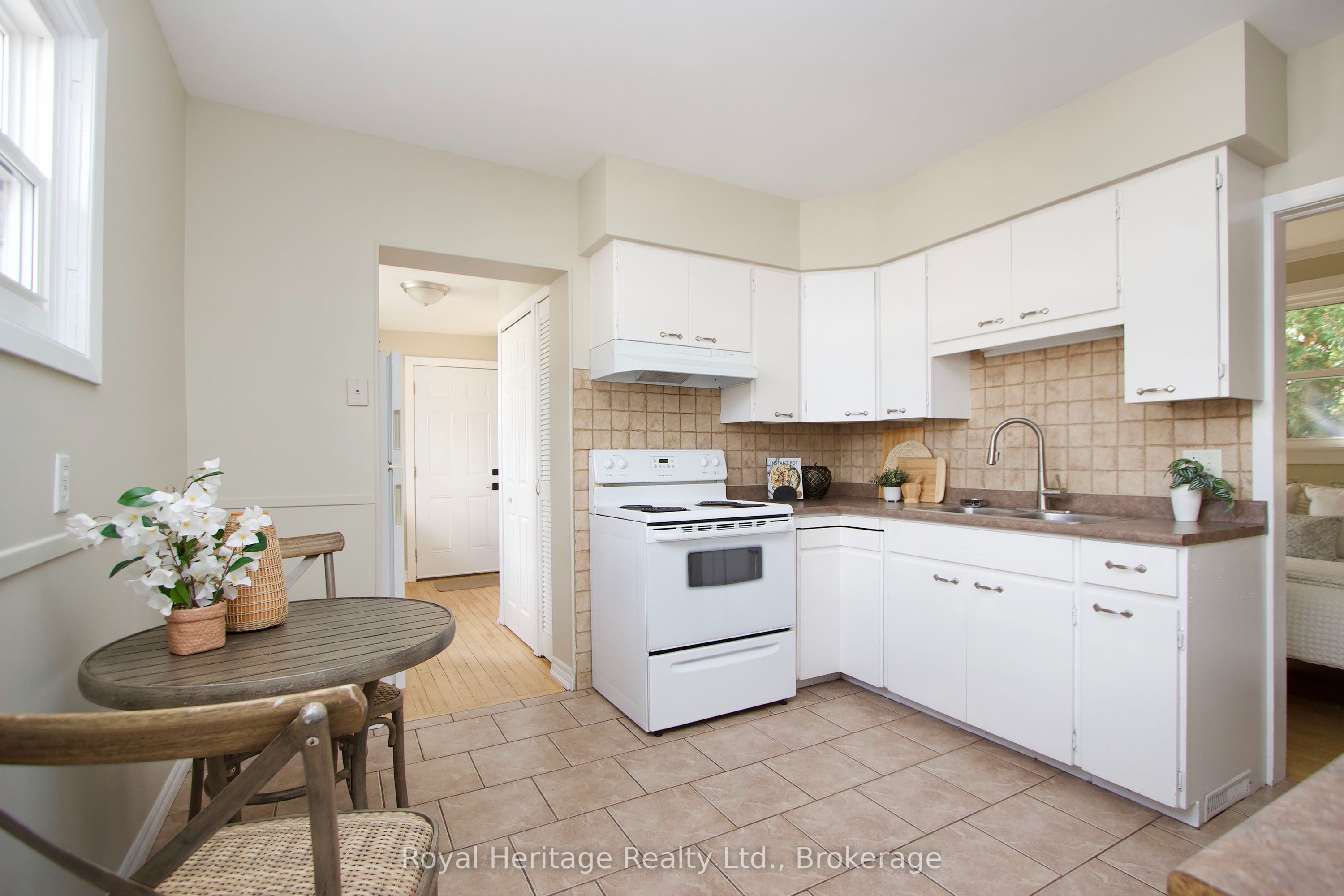15 Russett Avenue Property Photo 6