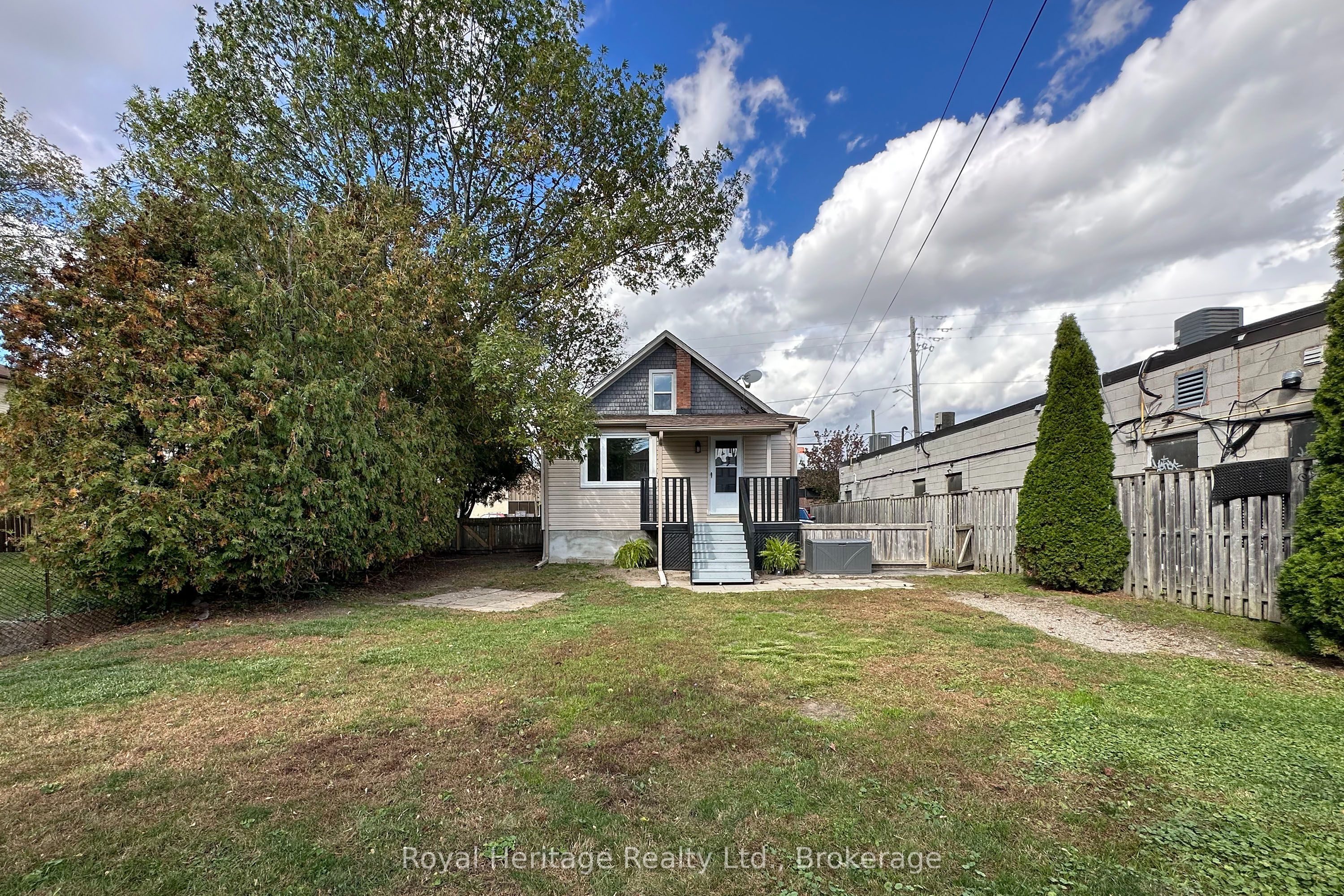 15 Russett Avenue Property Photo 17