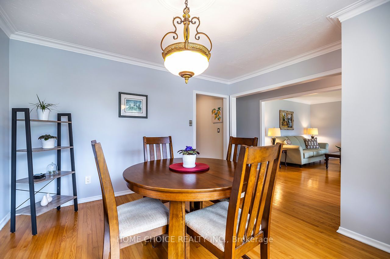 89 Harmony Road N Property Photo 12