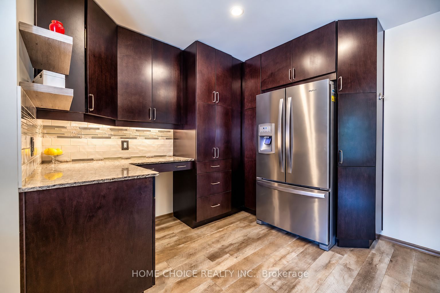 89 Harmony Road N Property Photo 15