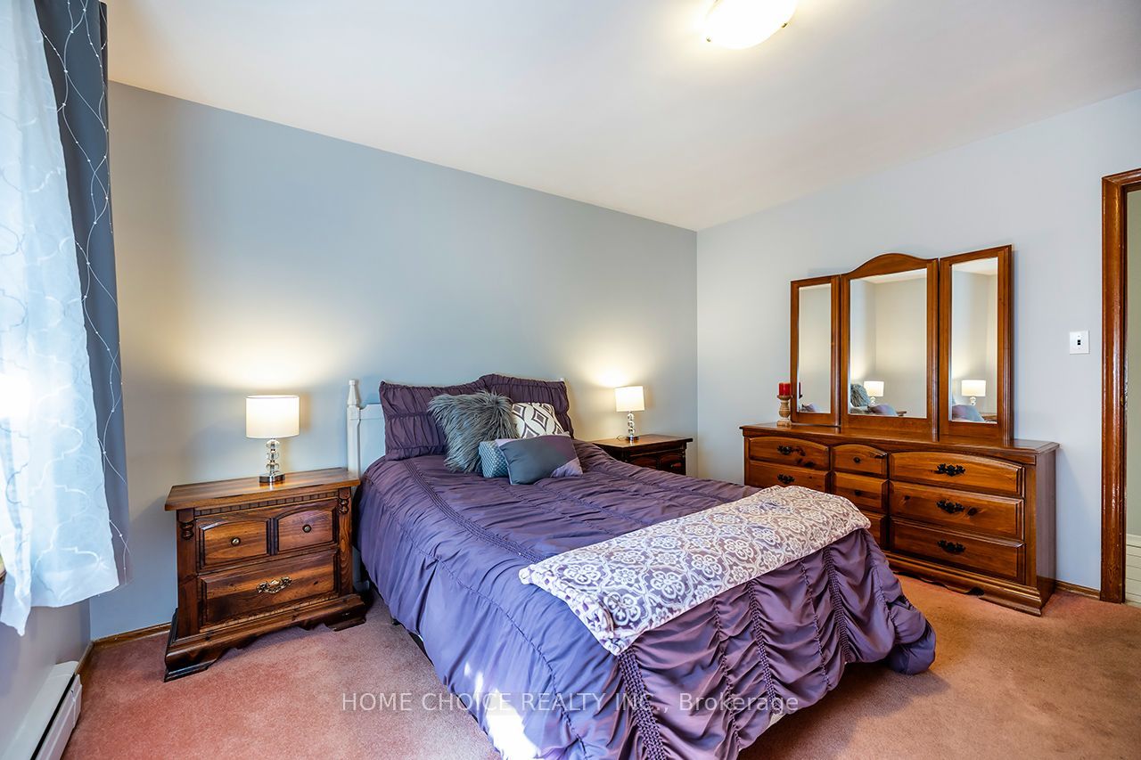 89 Harmony Road N Property Photo 17